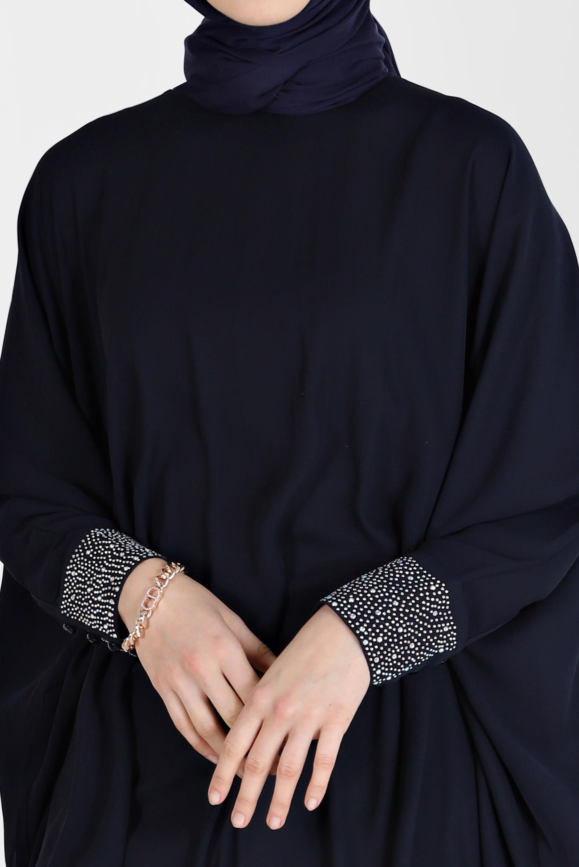 Tesettür giyim LACİVERT KOLLARI TAŞ BASKILI ASİMETRİK KESİM TUNİK 40858 