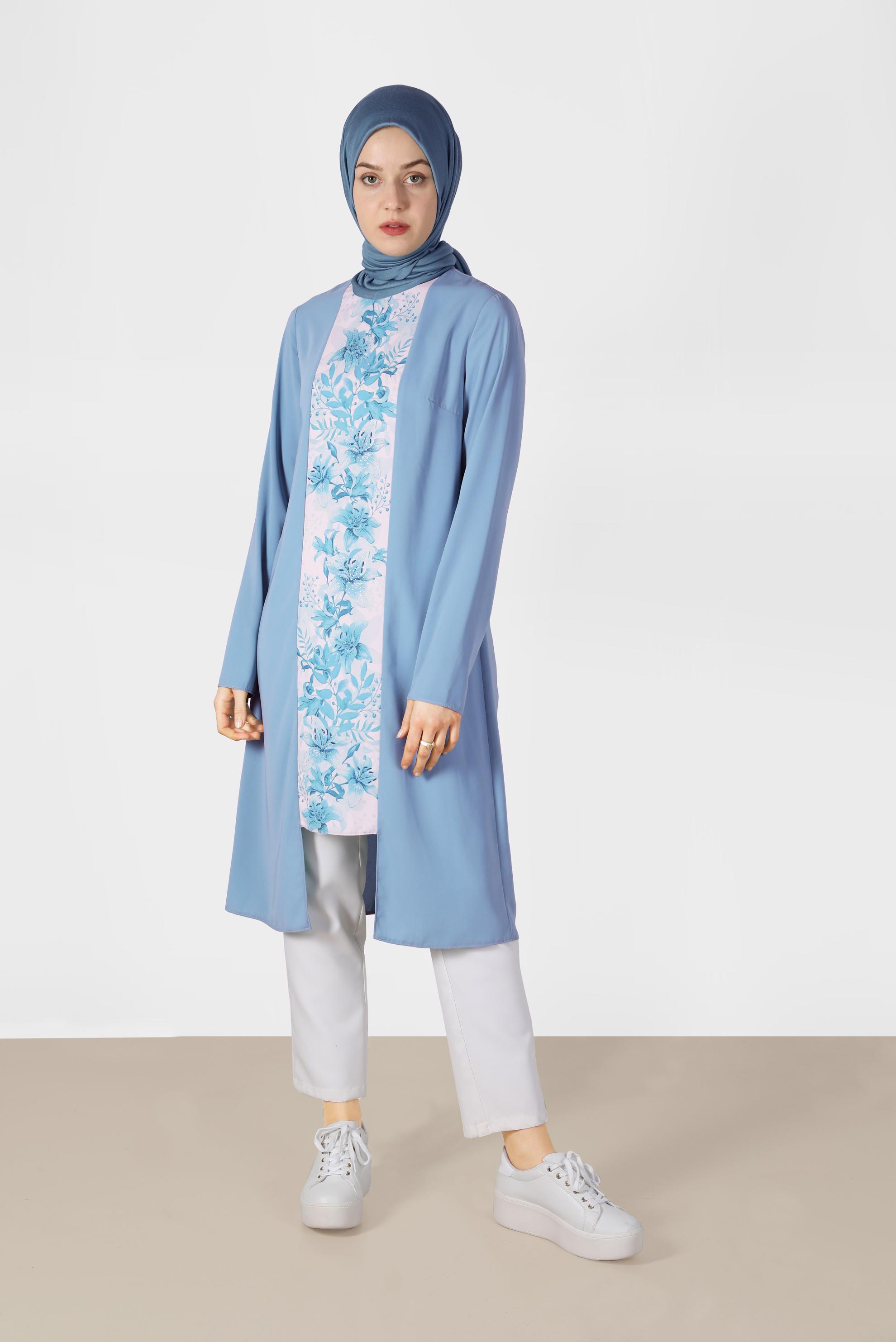 Tesettür giyim MAVİ ÇİÇEK DESENLİ ARKADAN FERMUARLI TUNİK 40879 