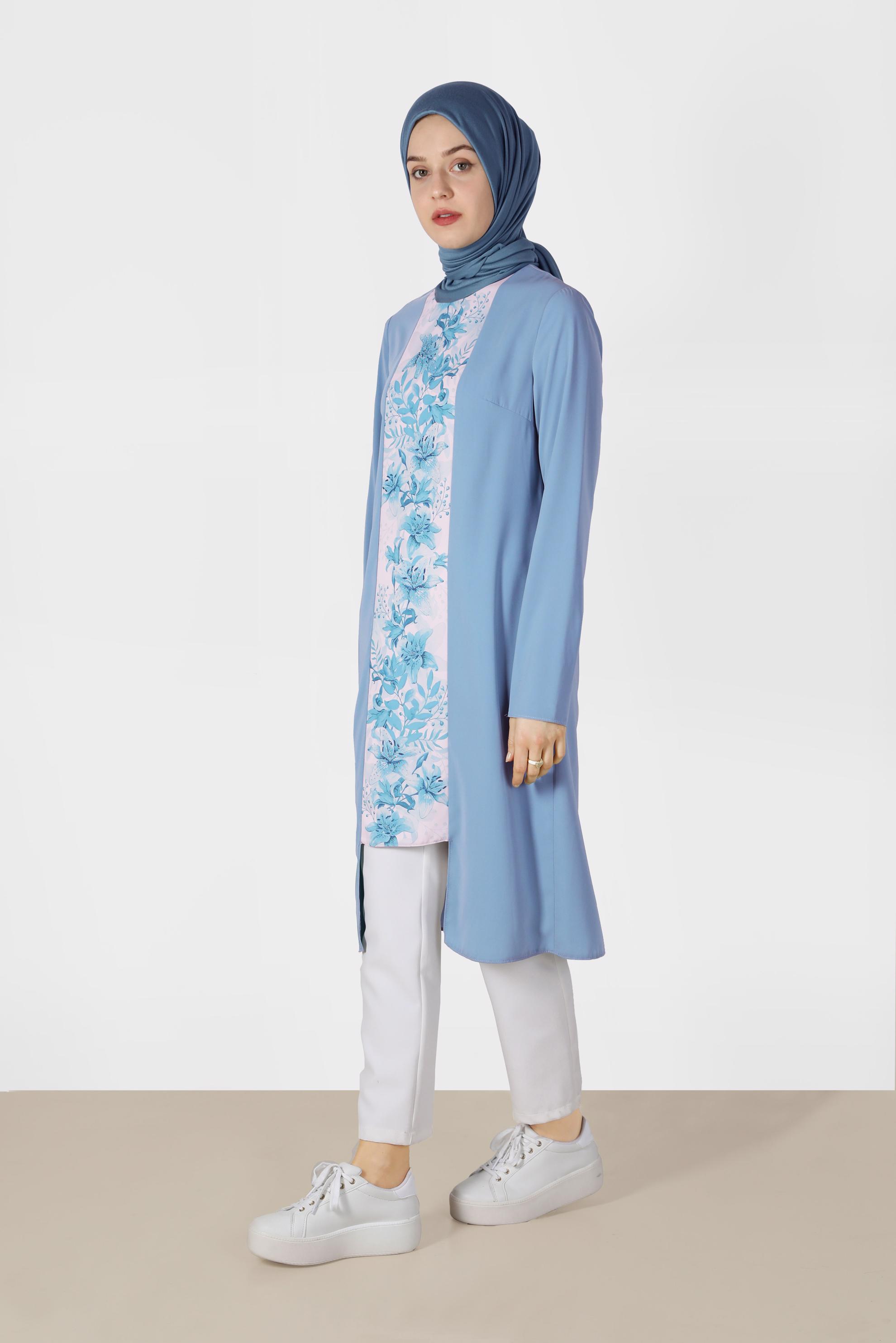 Tesettür giyim MAVİ ÇİÇEK DESENLİ ARKADAN FERMUARLI TUNİK 40879 