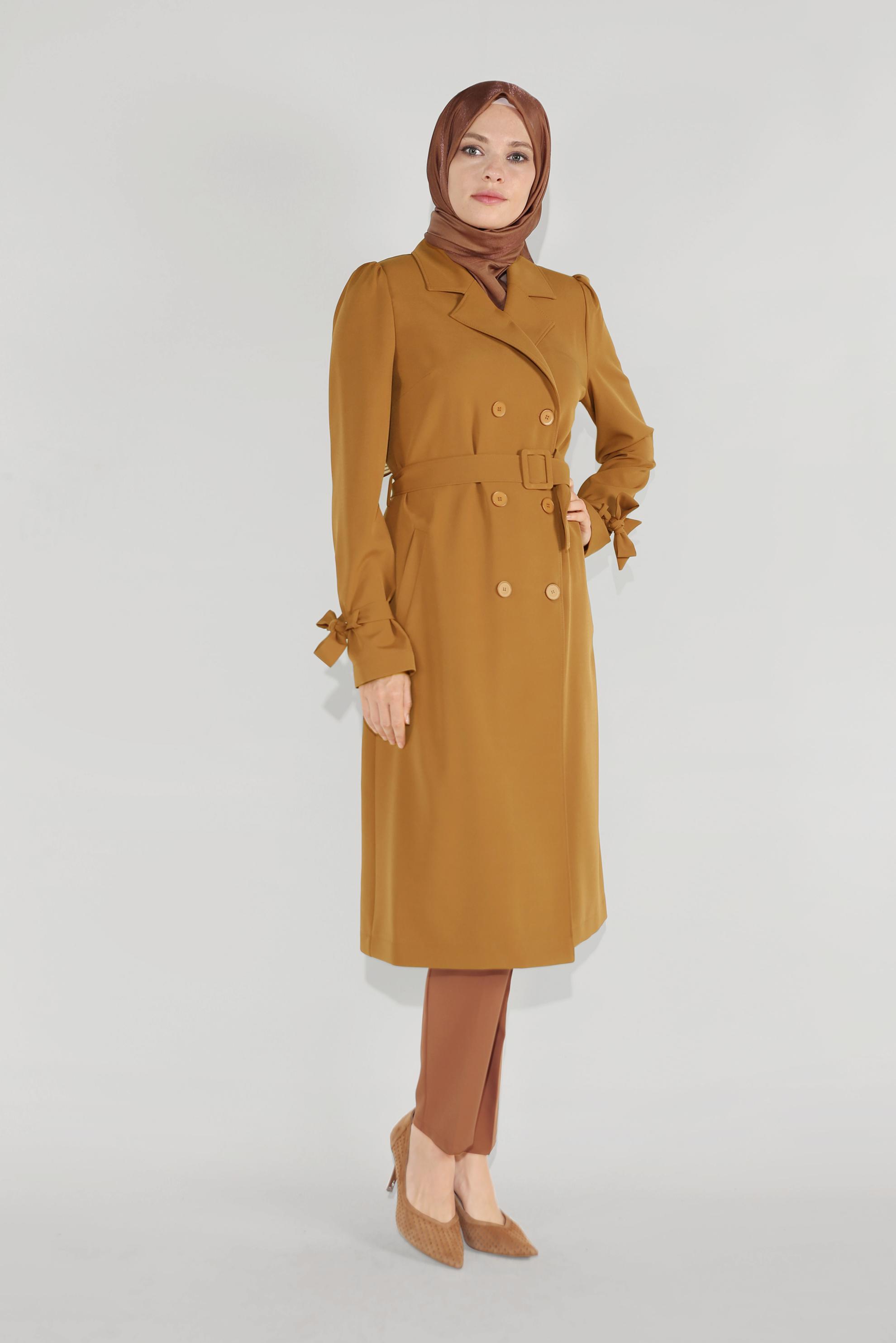 Tesettür giyim SARI KRUVAZE DÜĞMELİ TRENÇKOT 10210 