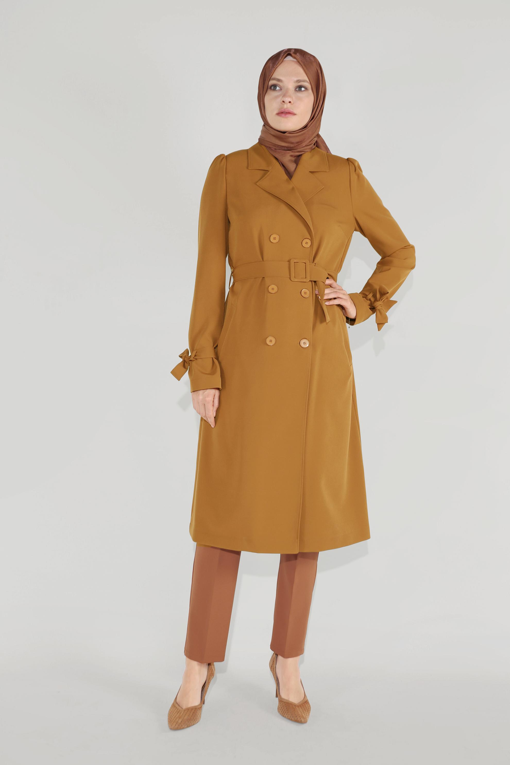 Tesettür giyim SARI KRUVAZE DÜĞMELİ TRENÇKOT 10210 