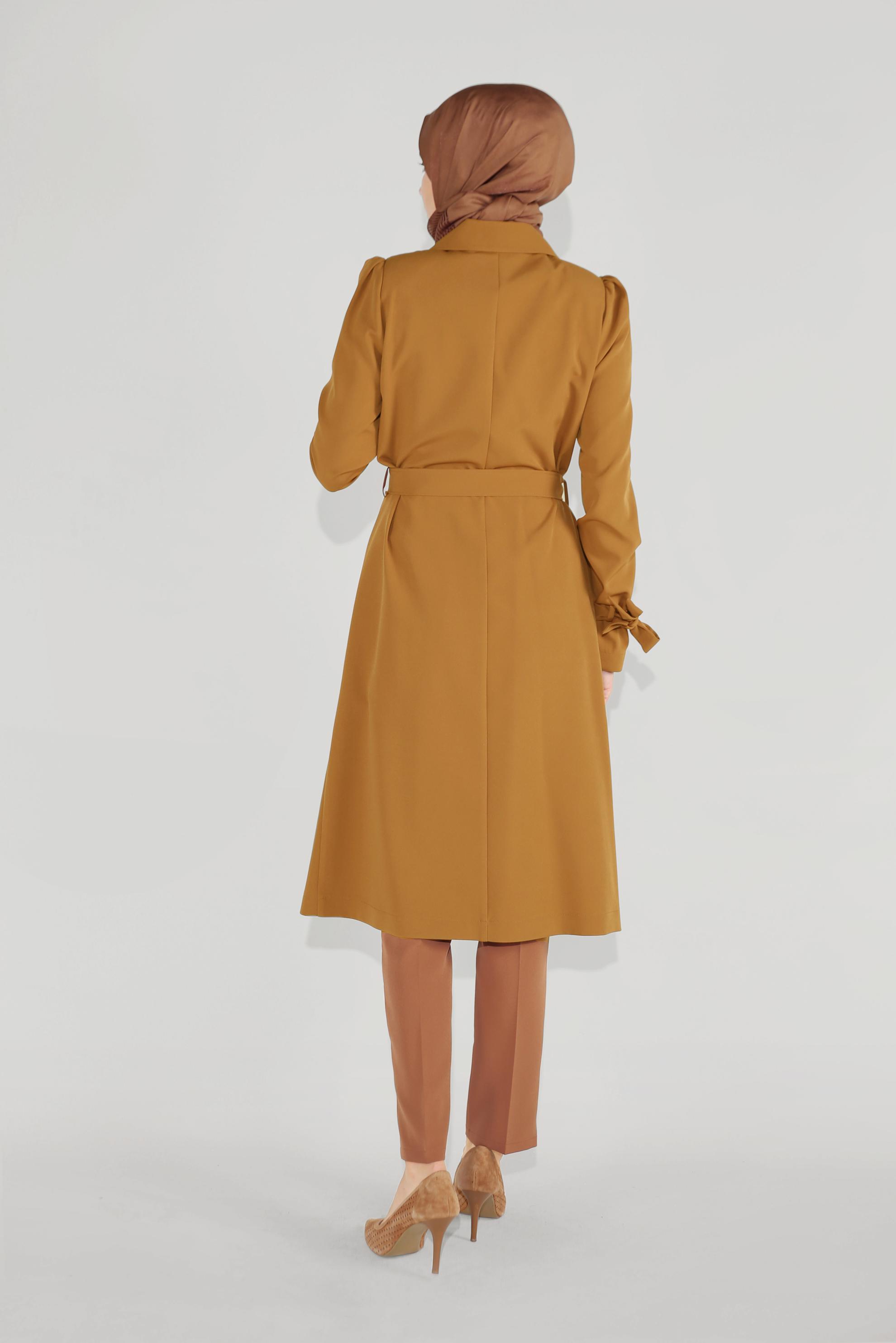 Tesettür giyim SARI KRUVAZE DÜĞMELİ TRENÇKOT 10210 