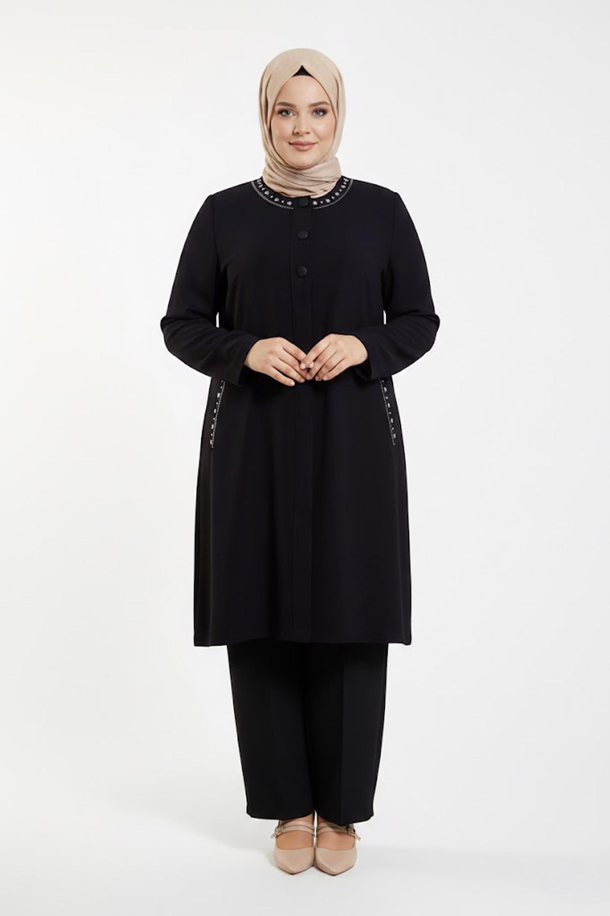 Tesettür giyim SİYAH NAKIŞ DETAYLI DÜĞMELİ TRENÇKOT 10234