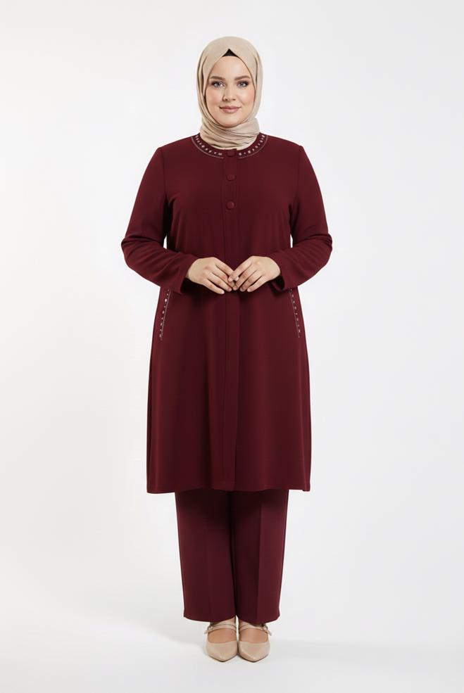 Tesettür giyim BORDO NAKIŞ DETAYLI DÜĞMELİ TRENÇKOT 10234 - ALVİNA