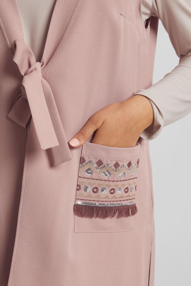 Tesettür giyim PUDRA İŞLEME DETAYLI YELEK 40848 - ALVİNA