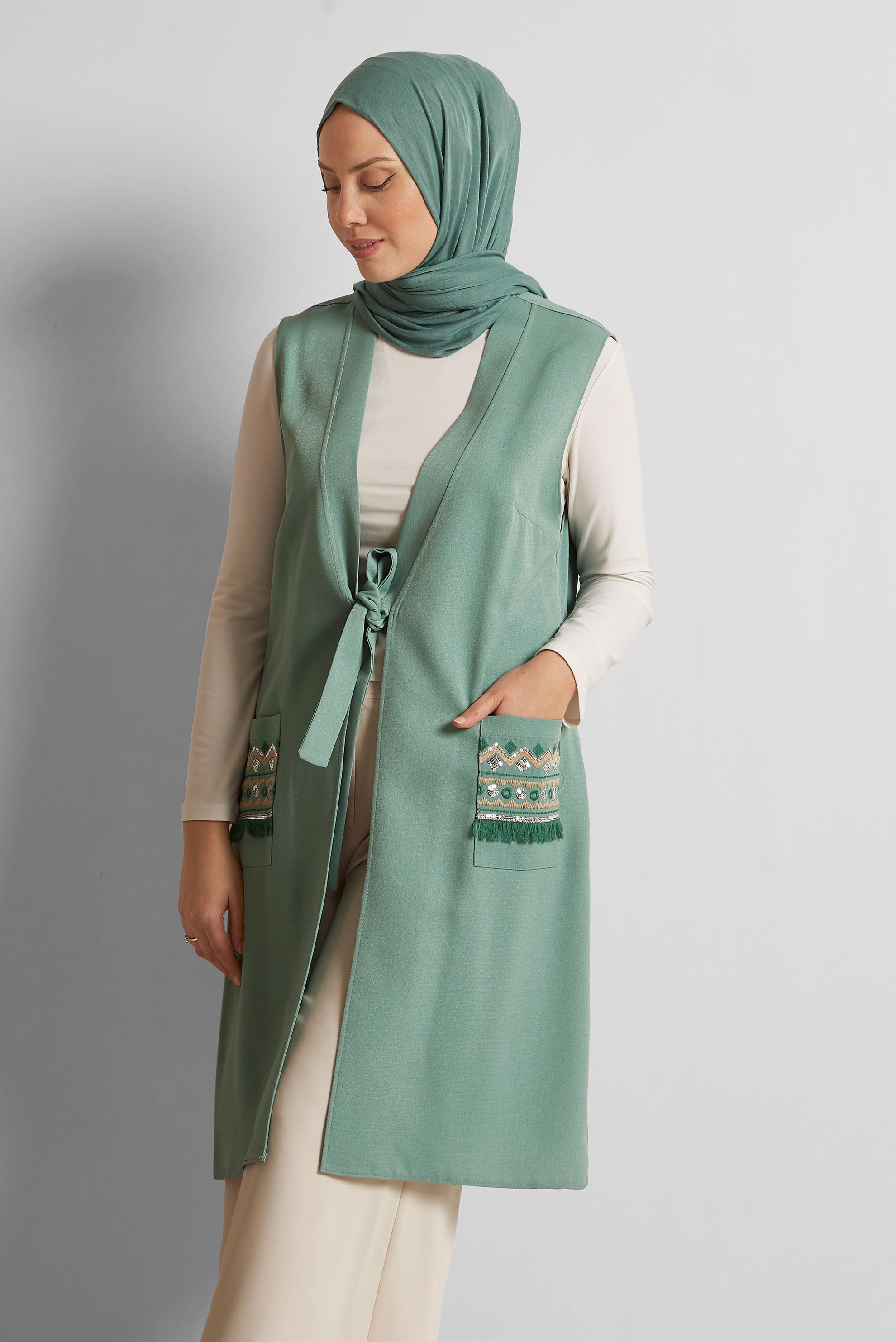 Tesettür giyim YEŞİL İŞLEME DETAYLI YELEK 40848