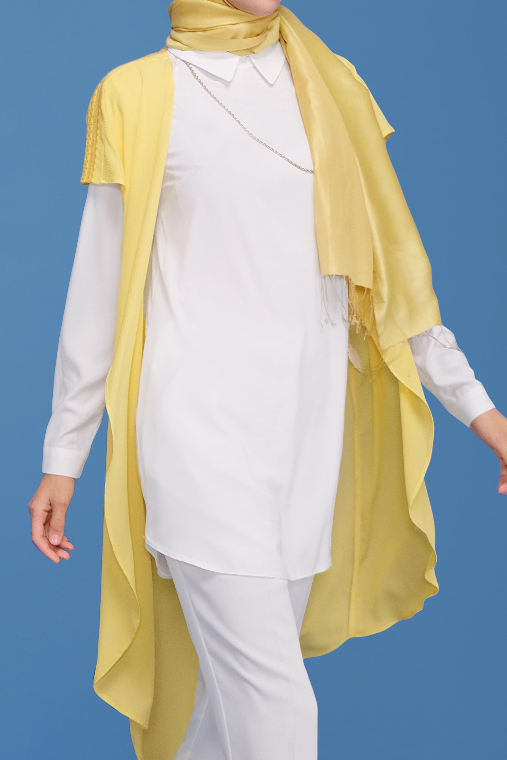 Hijab clothing YELLOW SHORT-SLEEVED VEST 40850 