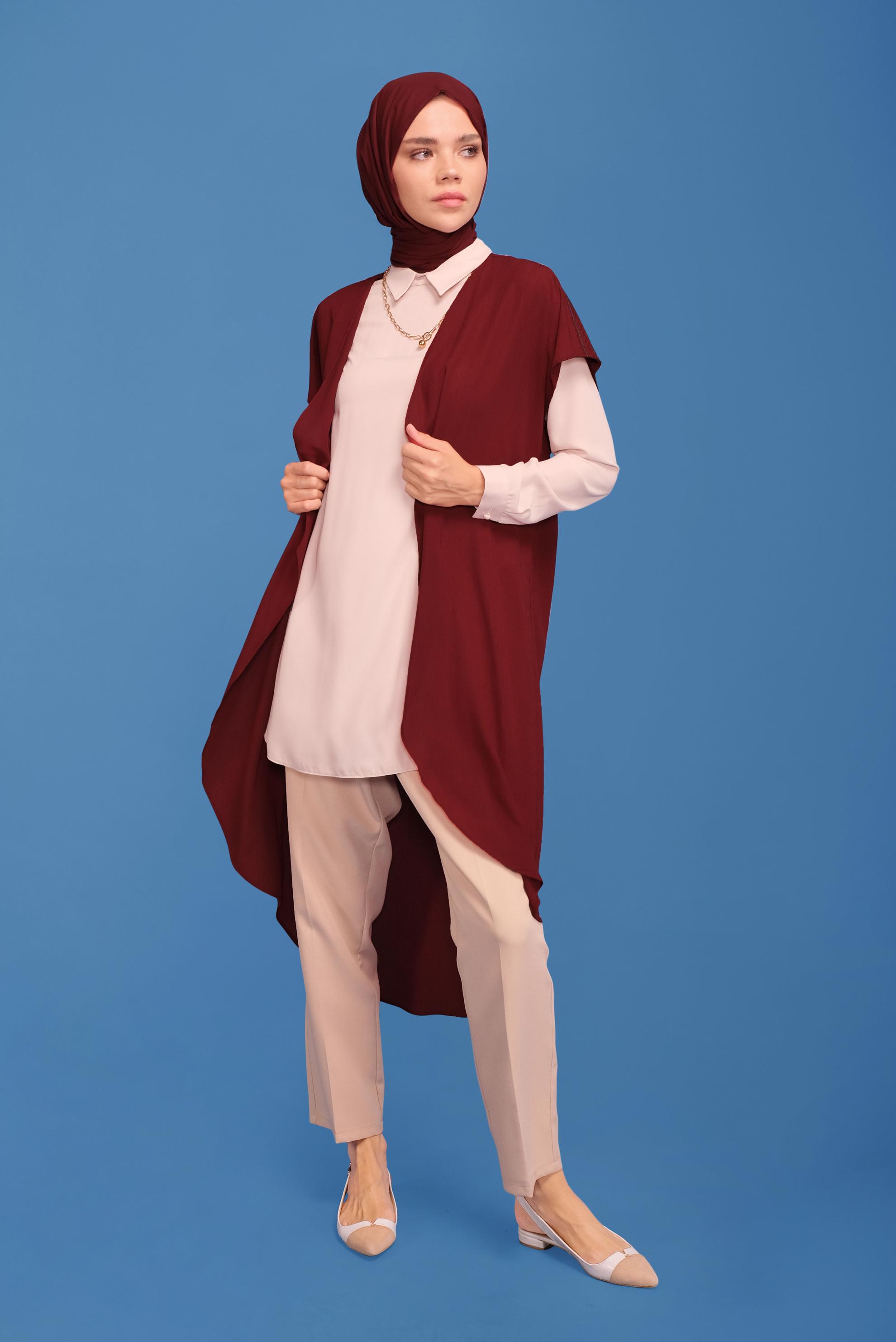 Tesettür giyim KIRMIZI KISA KOLLU OMUZLARI DETAYLI YELEK 40850 