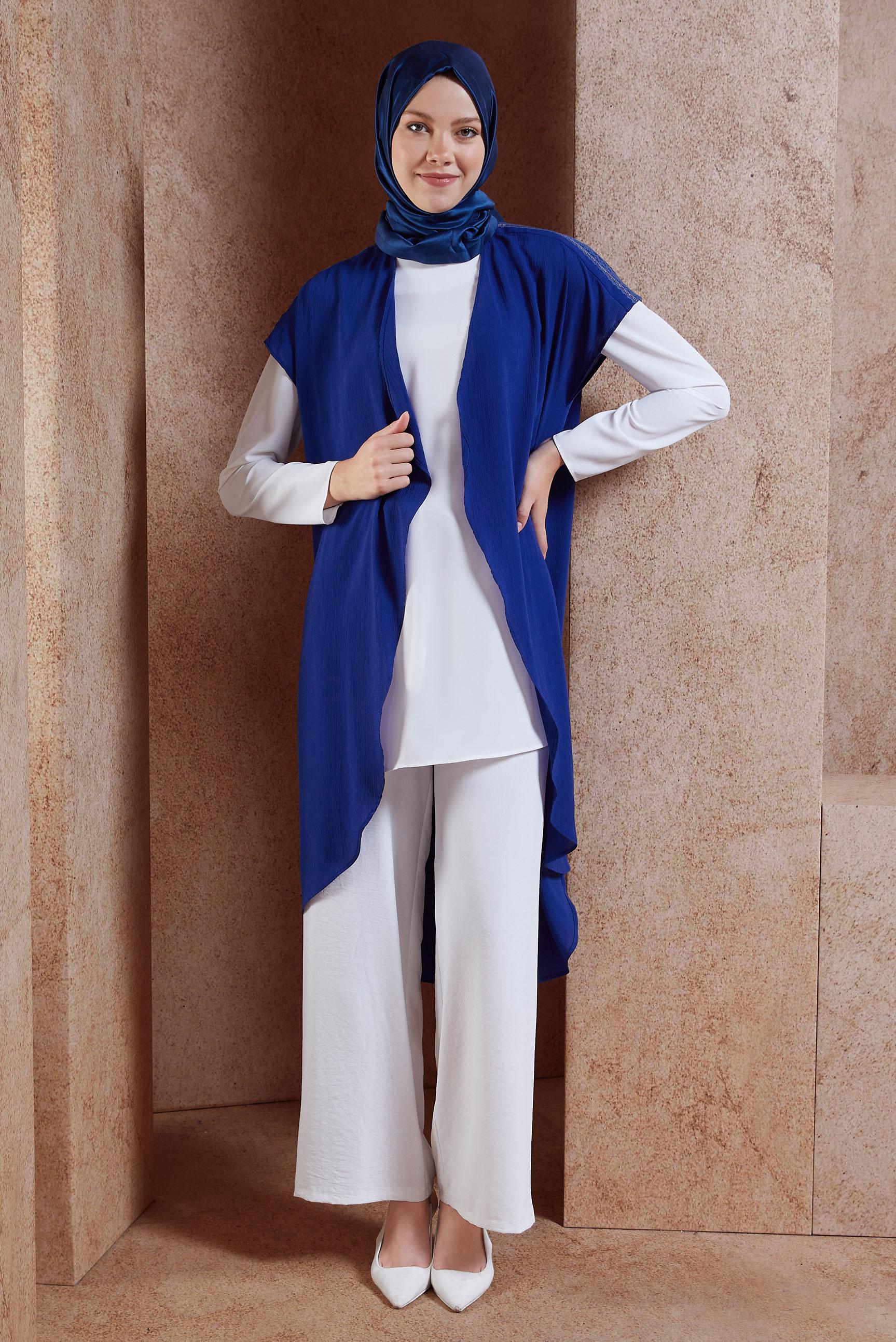 Tesettür giyim LACİVERT KISA KOLLU OMUZLARI DETAYLI YELEK 40850 