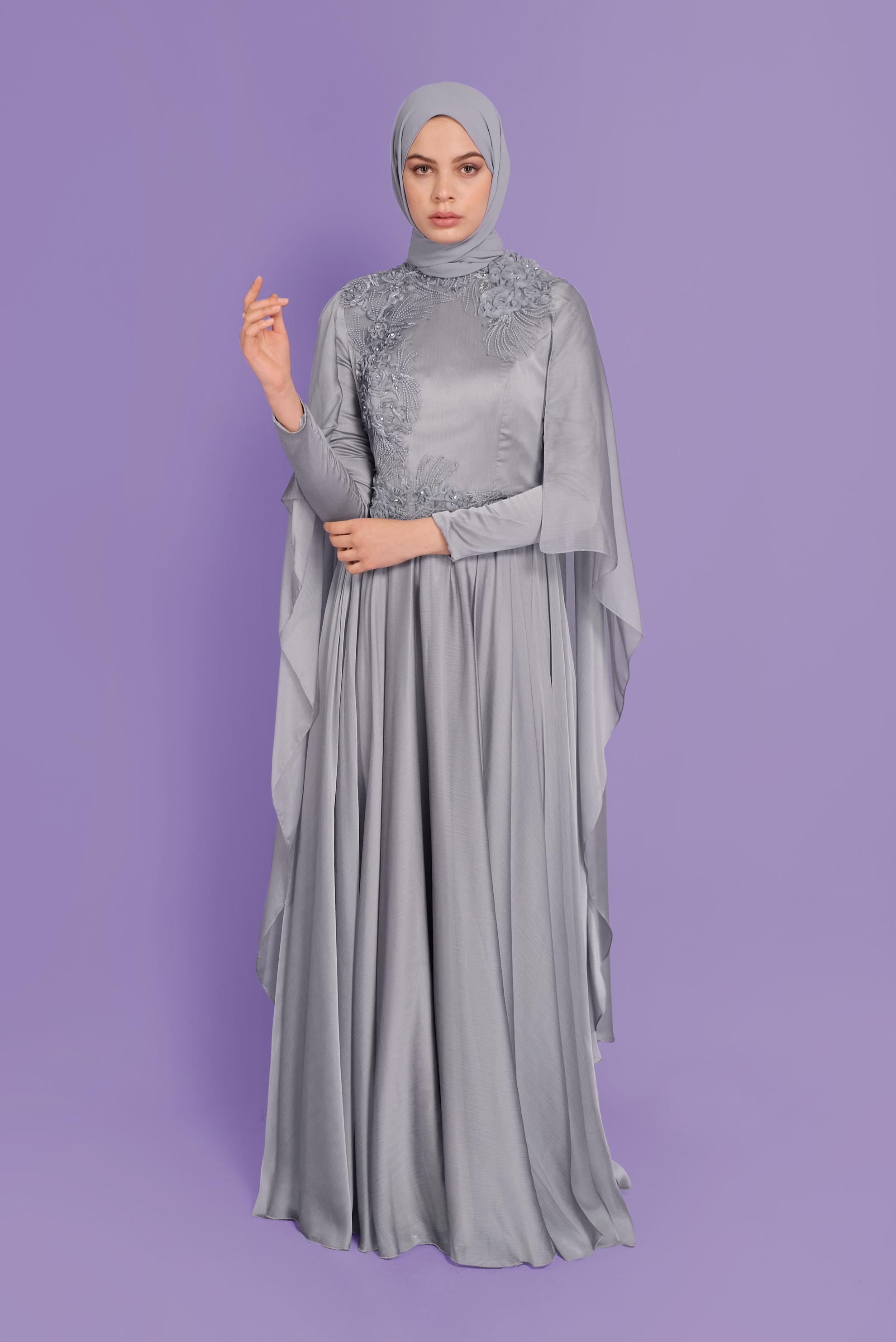 Tesettür giyim GRİ İŞLEME DETAYLI ŞİFON ABİYE ELBİSE 50113 
