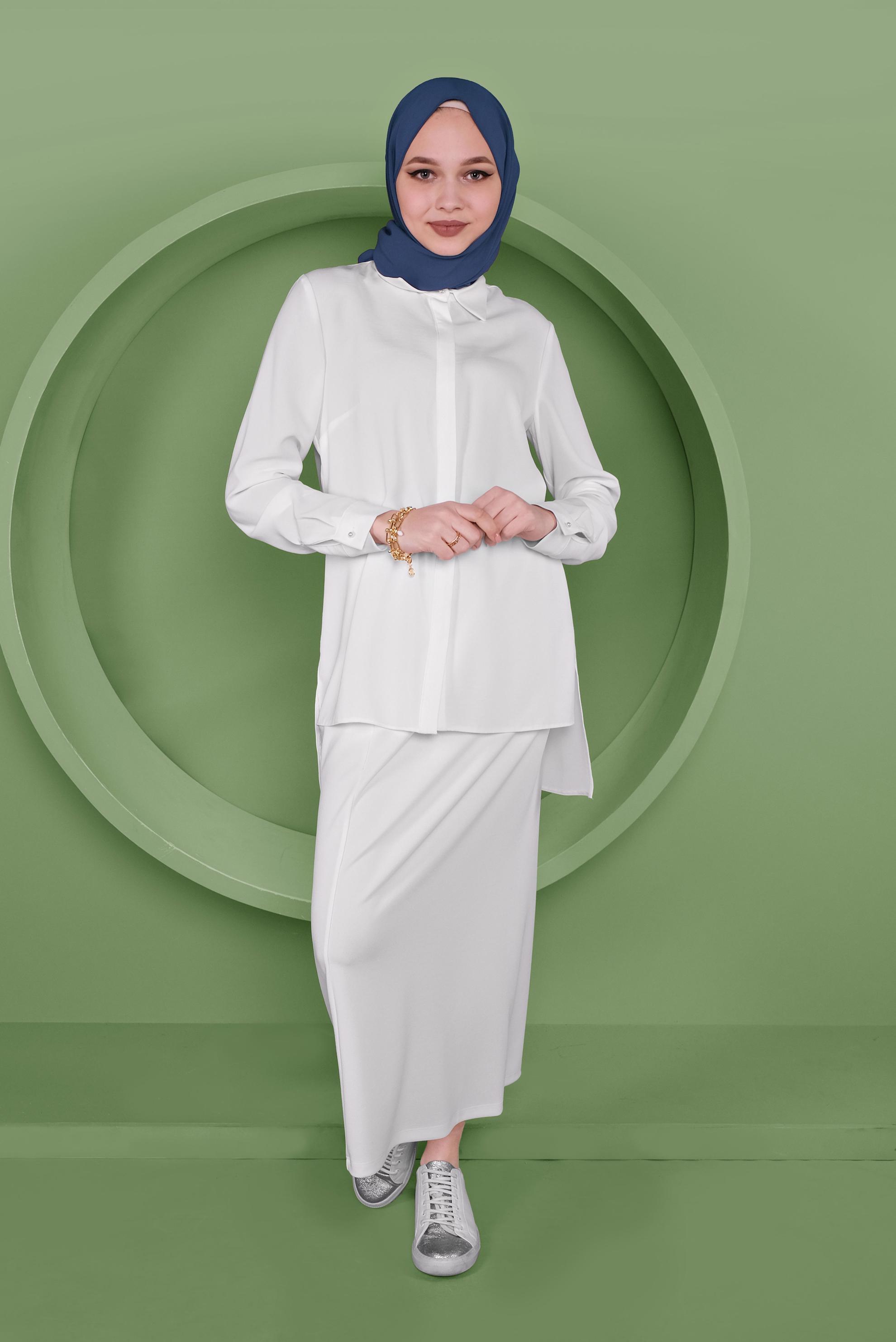 Tesettür giyim BEYAZ GİZLİ DÜĞMELİ BLUZ 40716