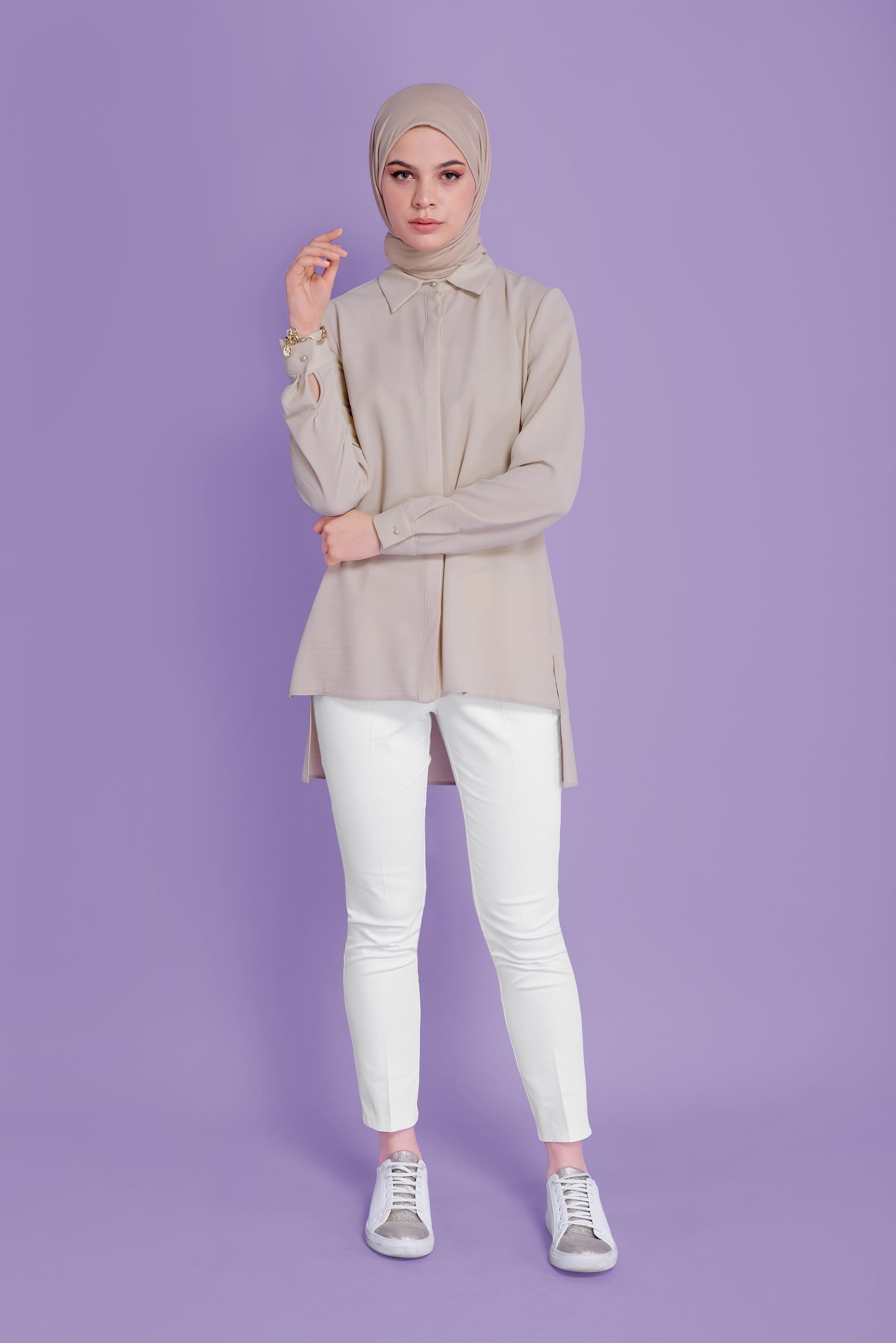 Tesettür giyim BEJ GİZLİ DÜĞMELİ BLUZ 40716