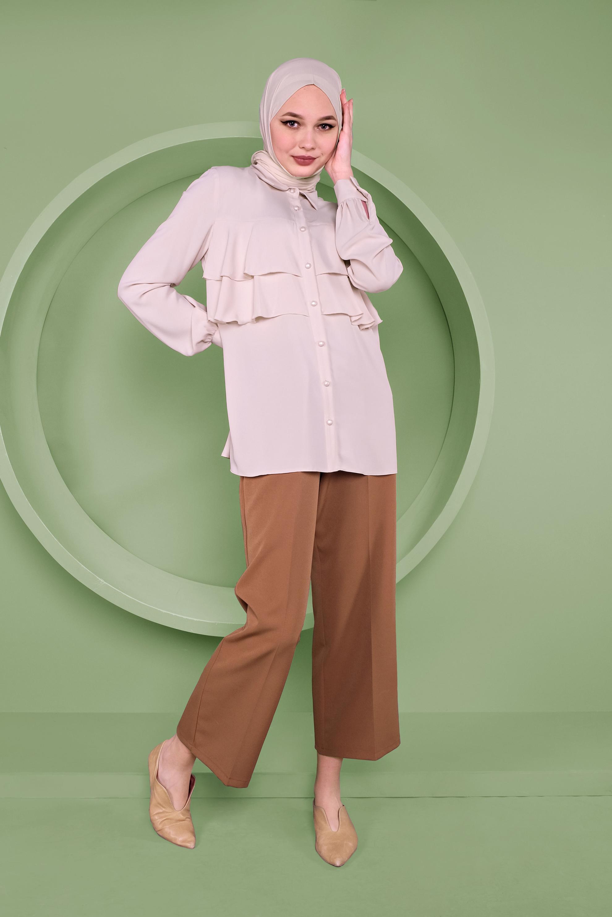 Tesettür giyim BEJ FIRFIRLI DÜĞMELİ BLUZ 40753