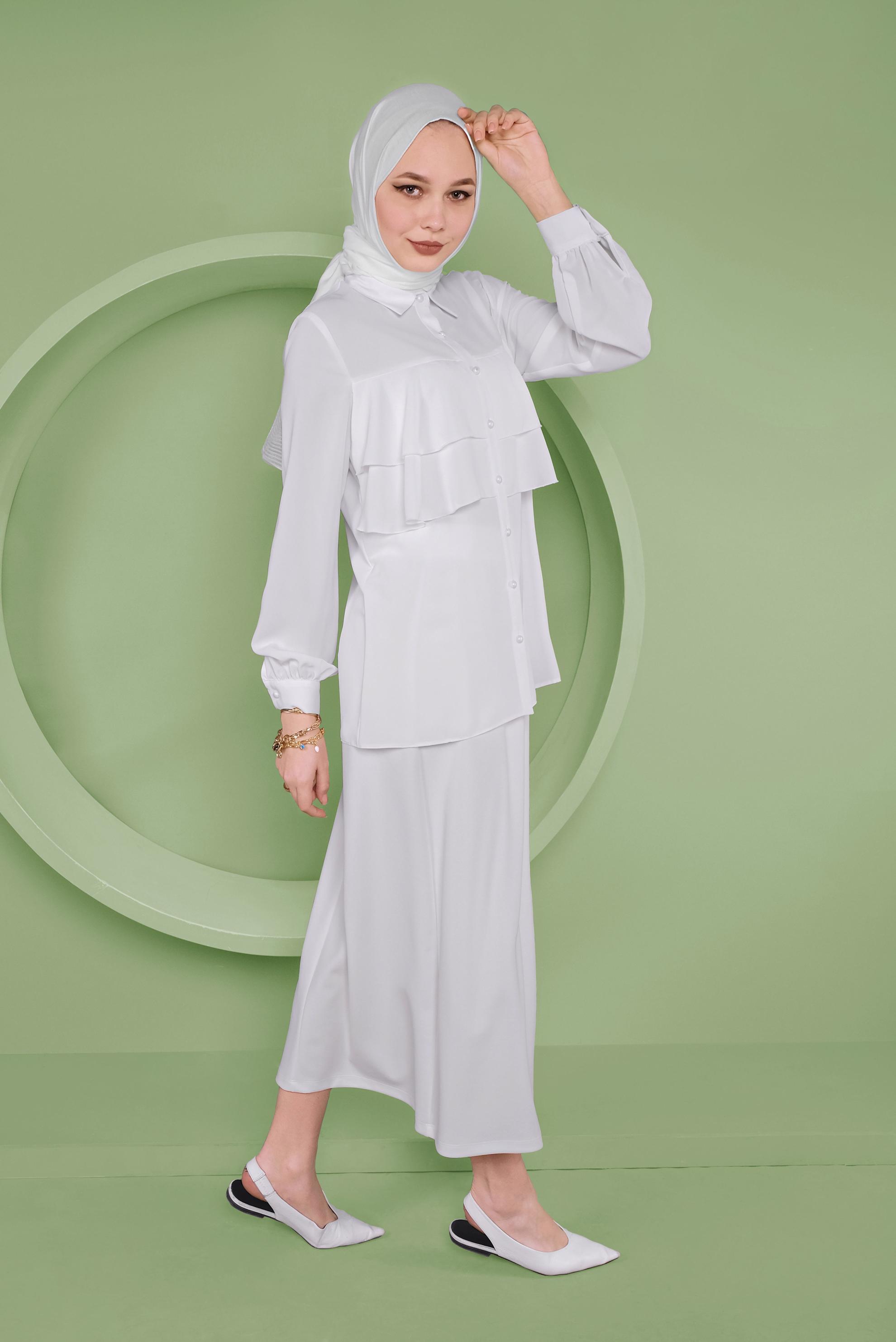 Tesettür giyim BEYAZ FIRFIRLI DÜĞMELİ BLUZ 40753