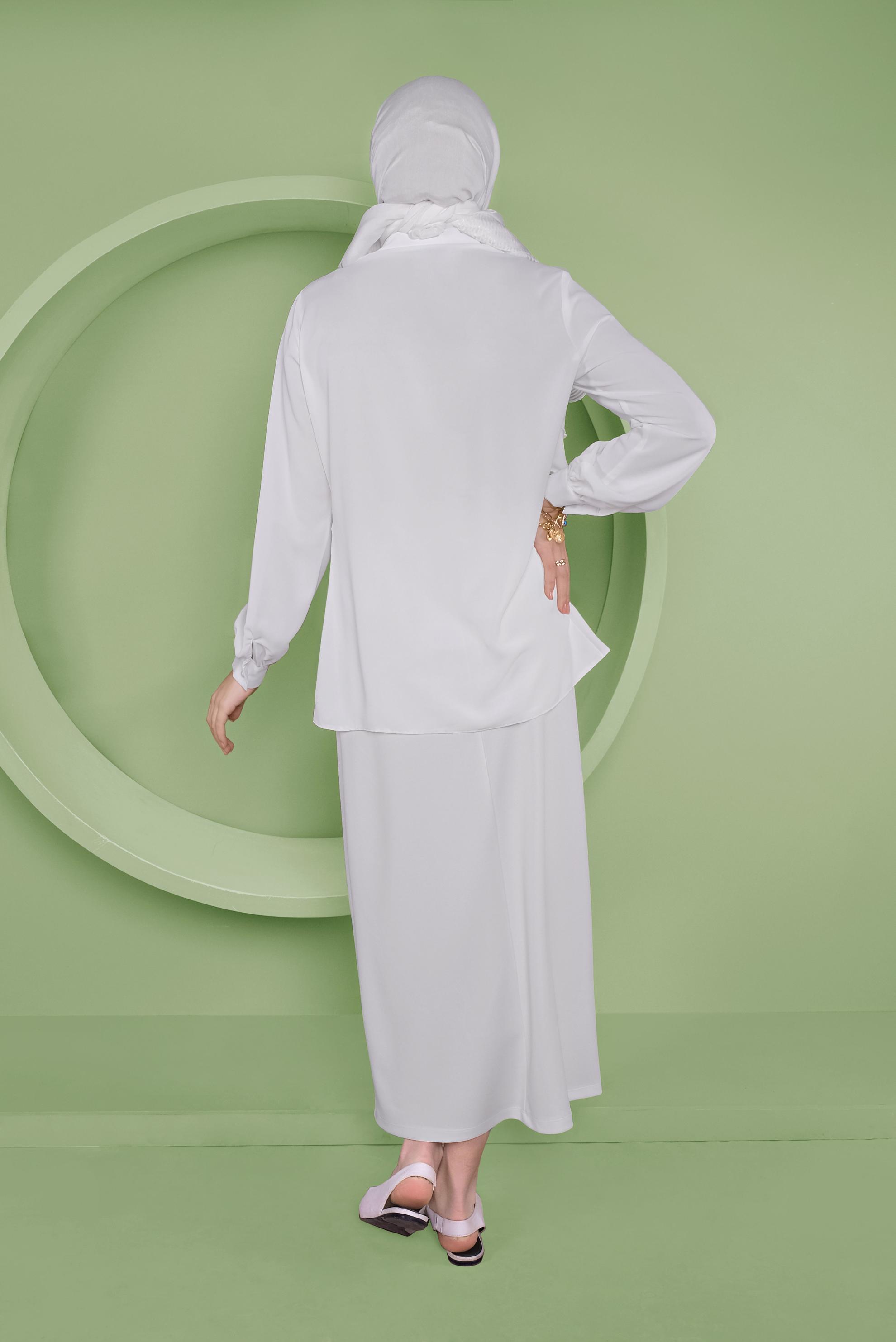 Tesettür giyim BEYAZ FIRFIRLI DÜĞMELİ BLUZ 40753