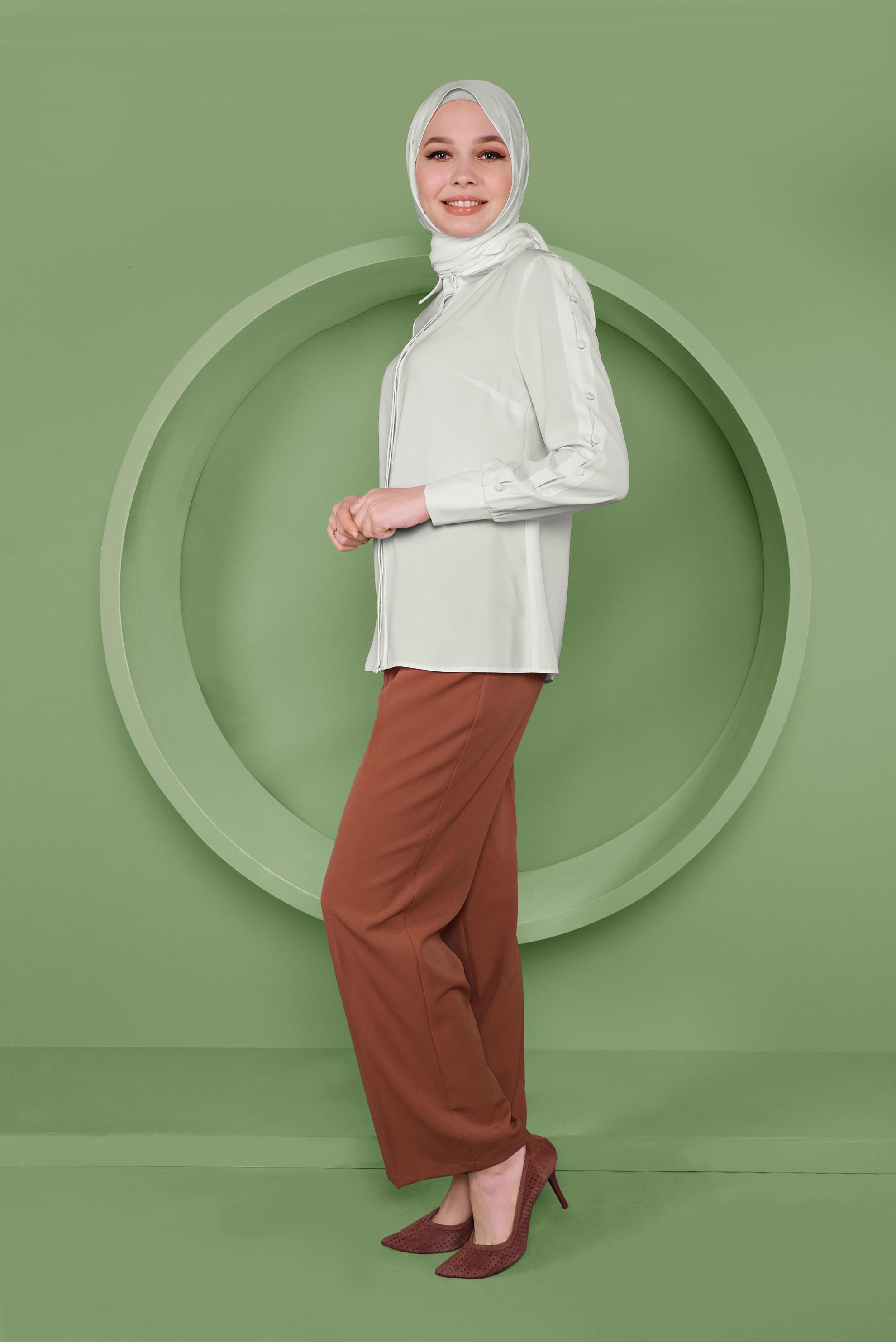 Tesettür giyim BEYAZ KOLLARI DÜĞME DETAYLI BLUZ 41263