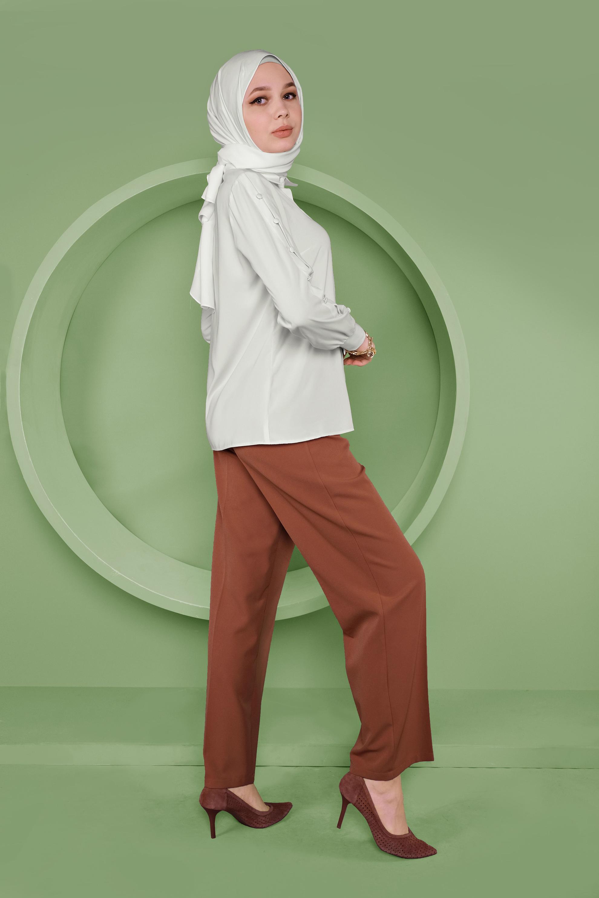 Tesettür giyim BEYAZ KOLLARI DÜĞME DETAYLI BLUZ 41263