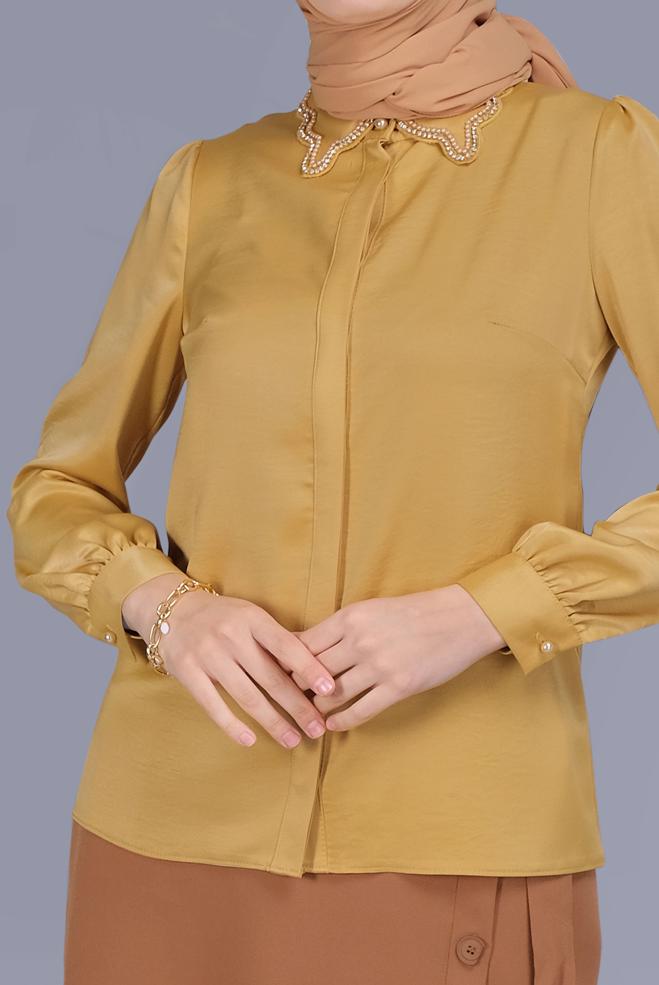 Tesettür giyim SARI YAKASI BONCUK İŞLEMELİ DÜĞMELİ BLUZ 41452  - ALVİNA