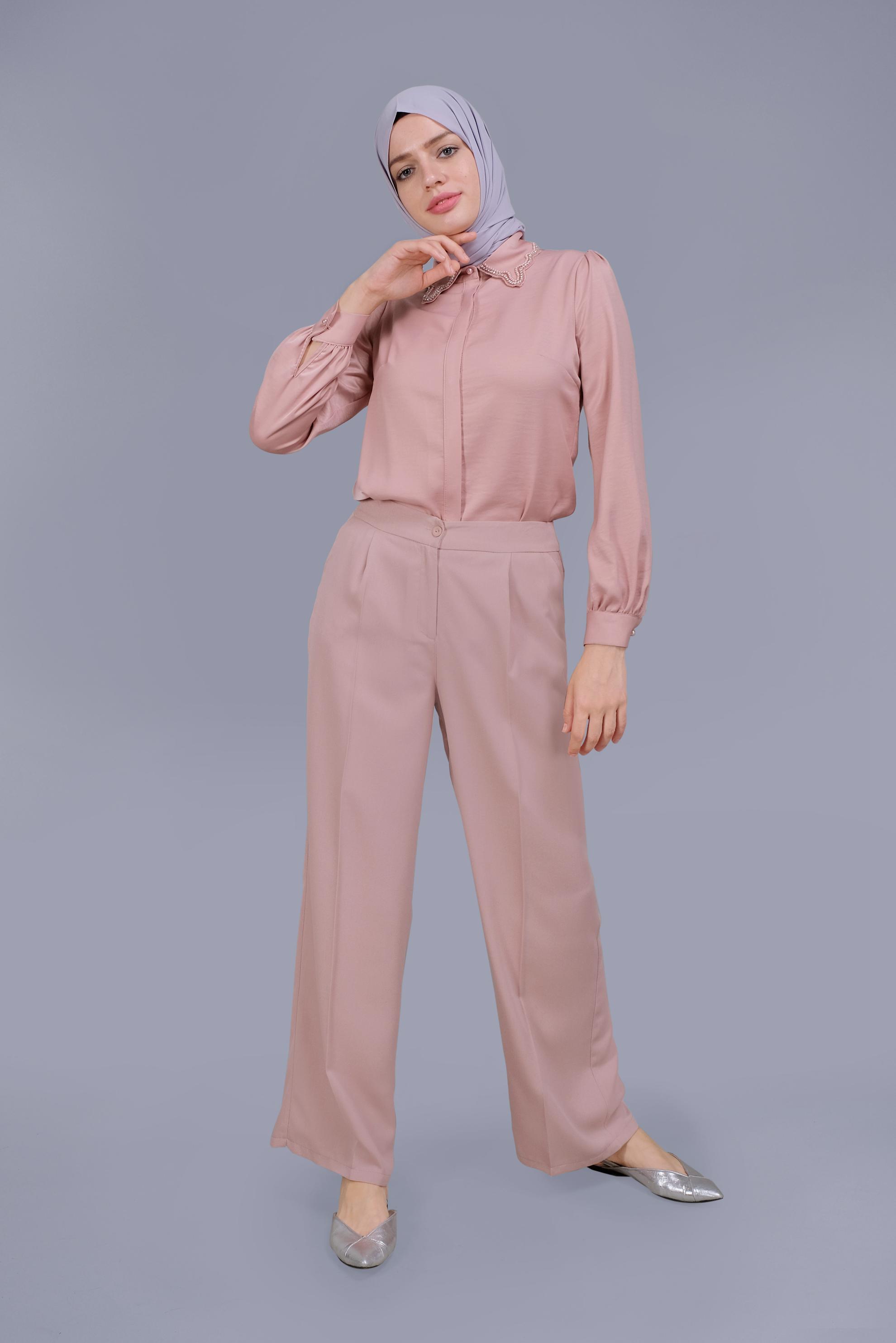 Tesettür giyim PUDRA YAKASI BONCUK İŞLEMELİ DÜĞMELİ BLUZ 41452 