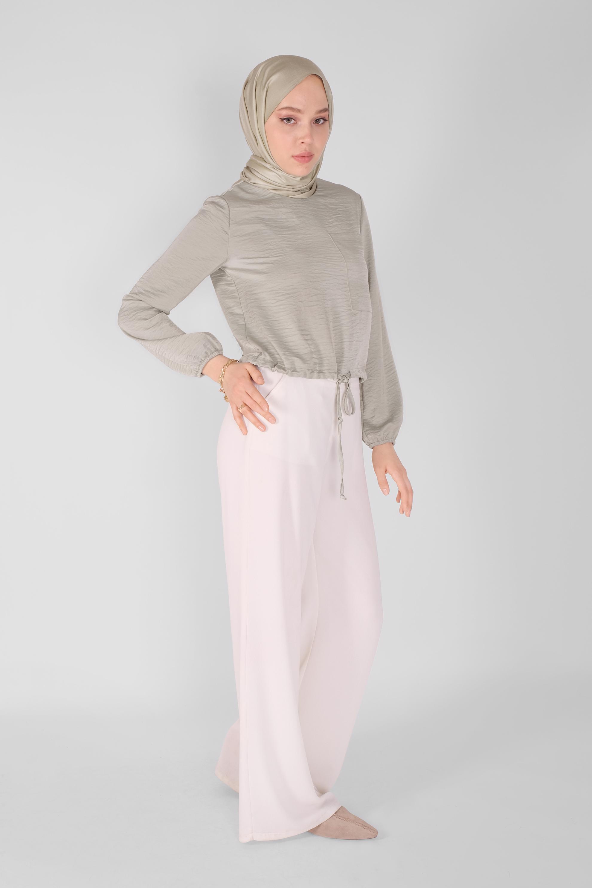 Tesettür giyim BEJ BELDEN BÜZGÜ BAĞCIKLI CEPLİ BLUZ 41532