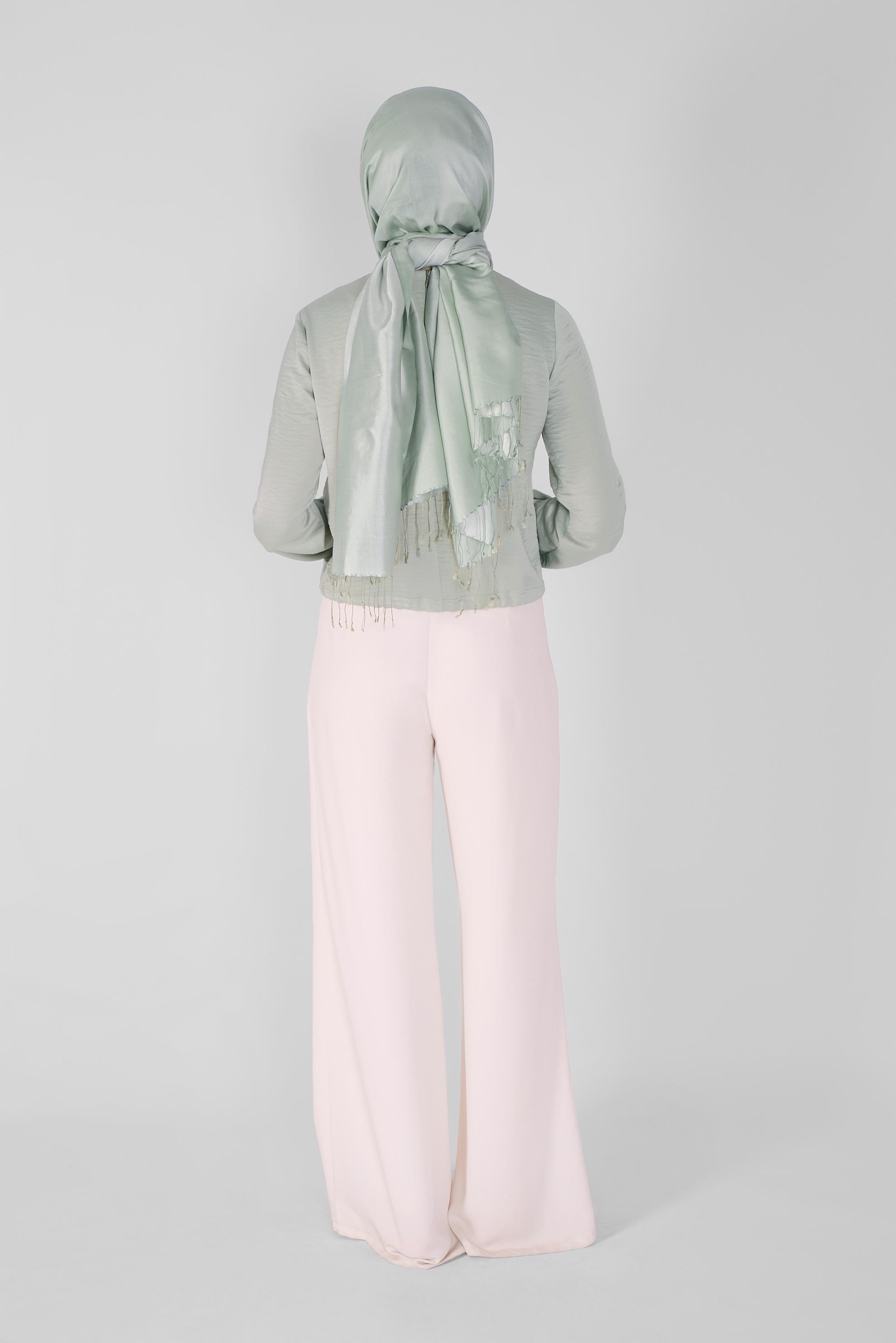 Tesettür giyim YEŞİL BELDEN BÜZGÜ BAĞCIKLI CEPLİ BLUZ 41532