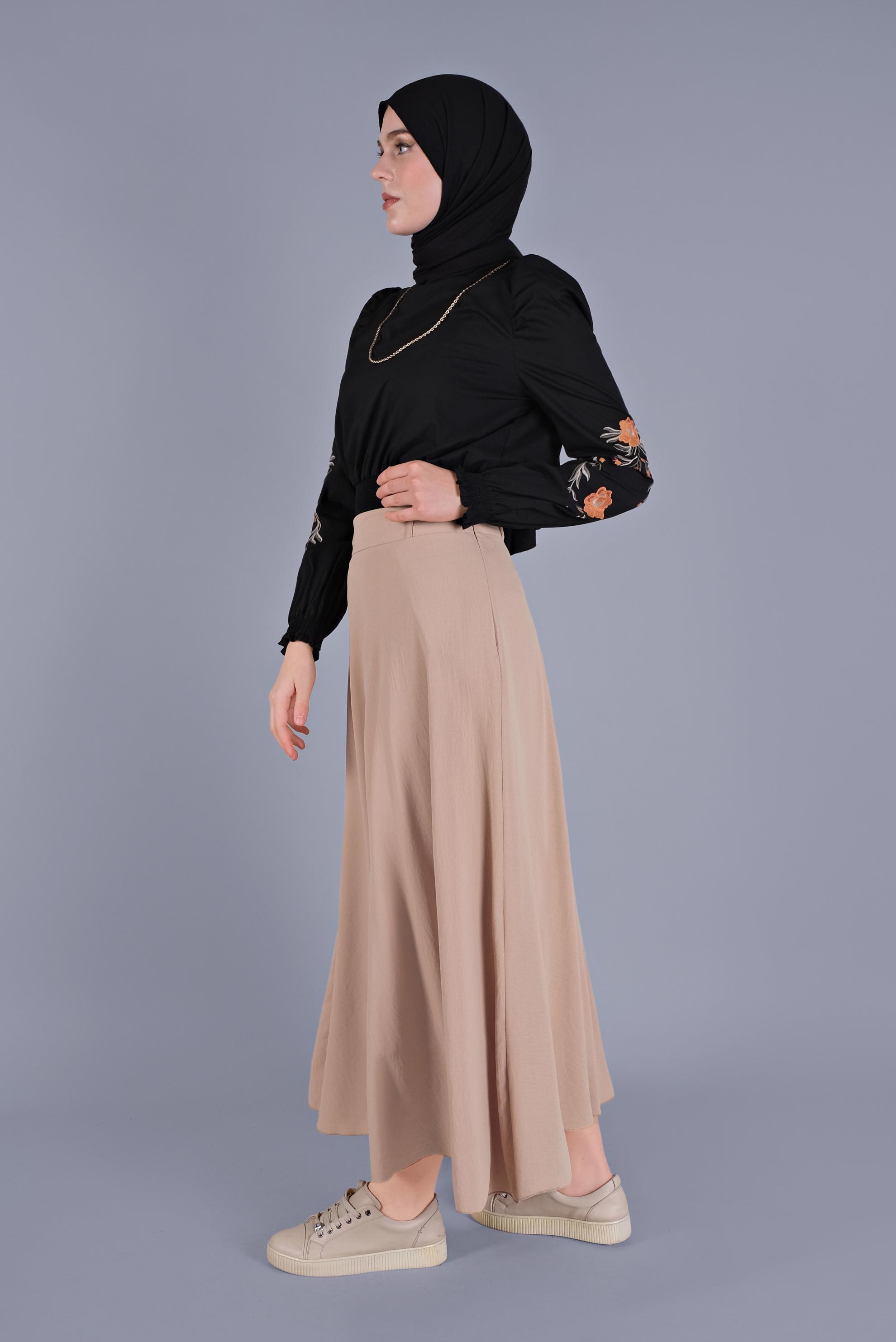 Tesettür giyim SİYAH NAKIŞ DETAYLI GİPELİ BLUZ 41551