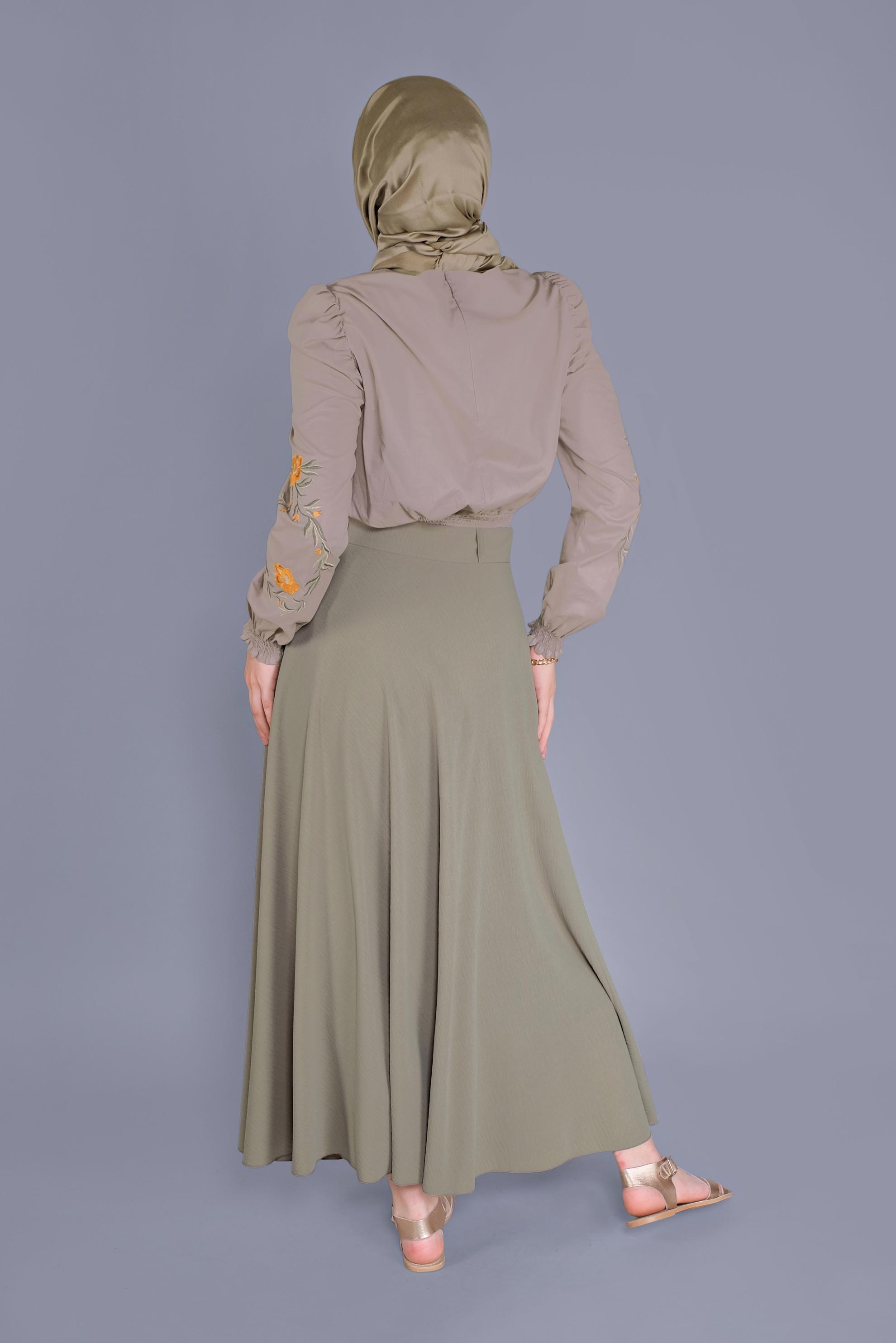 Tesettür giyim KAHVE NAKIŞ DETAYLI GİPELİ BLUZ 41551