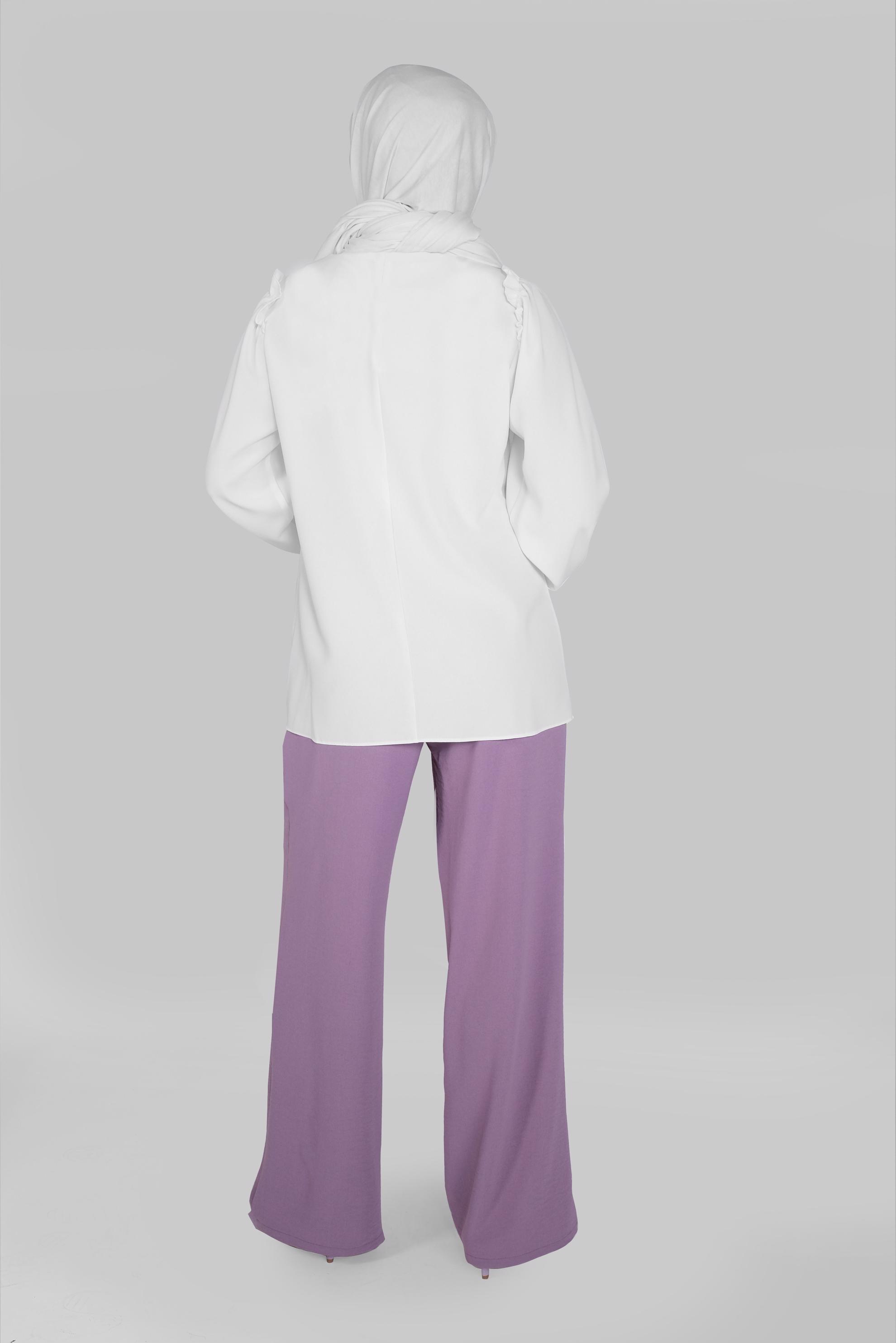 Tesettür giyim BEYAZ OMUZLARI FIRFIR DETAYLI BLUZ 41588 