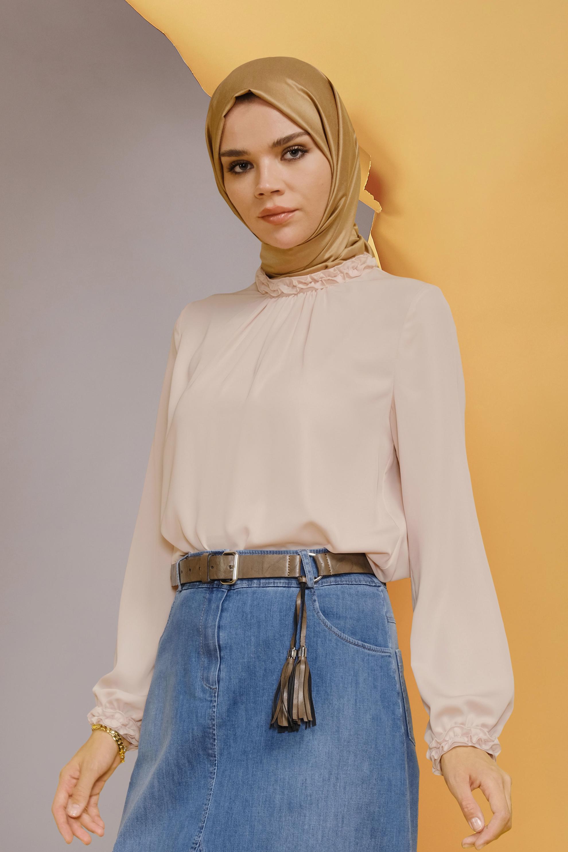 Tesettür giyim BEJ FIRFIR DETAYLI BLUZ 41589
