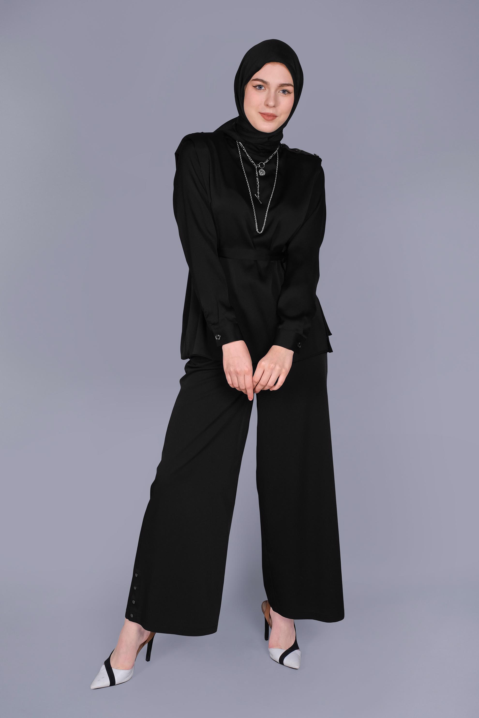 Tesettür giyim SİYAH KUŞAKLI SATEN BLUZ 41618 