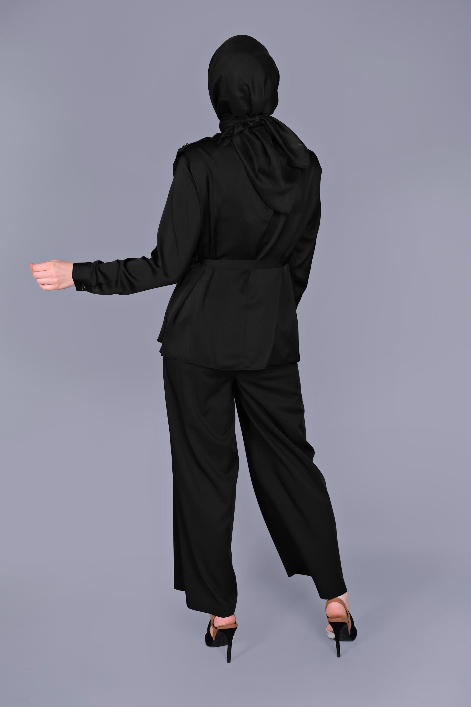 Tesettür giyim SİYAH KUŞAKLI SATEN BLUZ 41618 