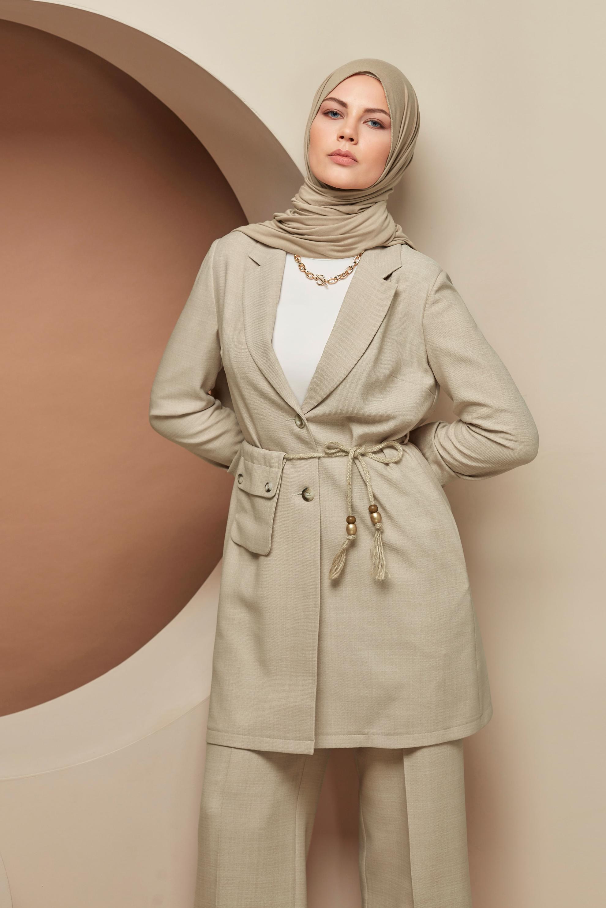 Tesettür giyim BEJ HALAT KEMERLİ KETEN CEKET 41424