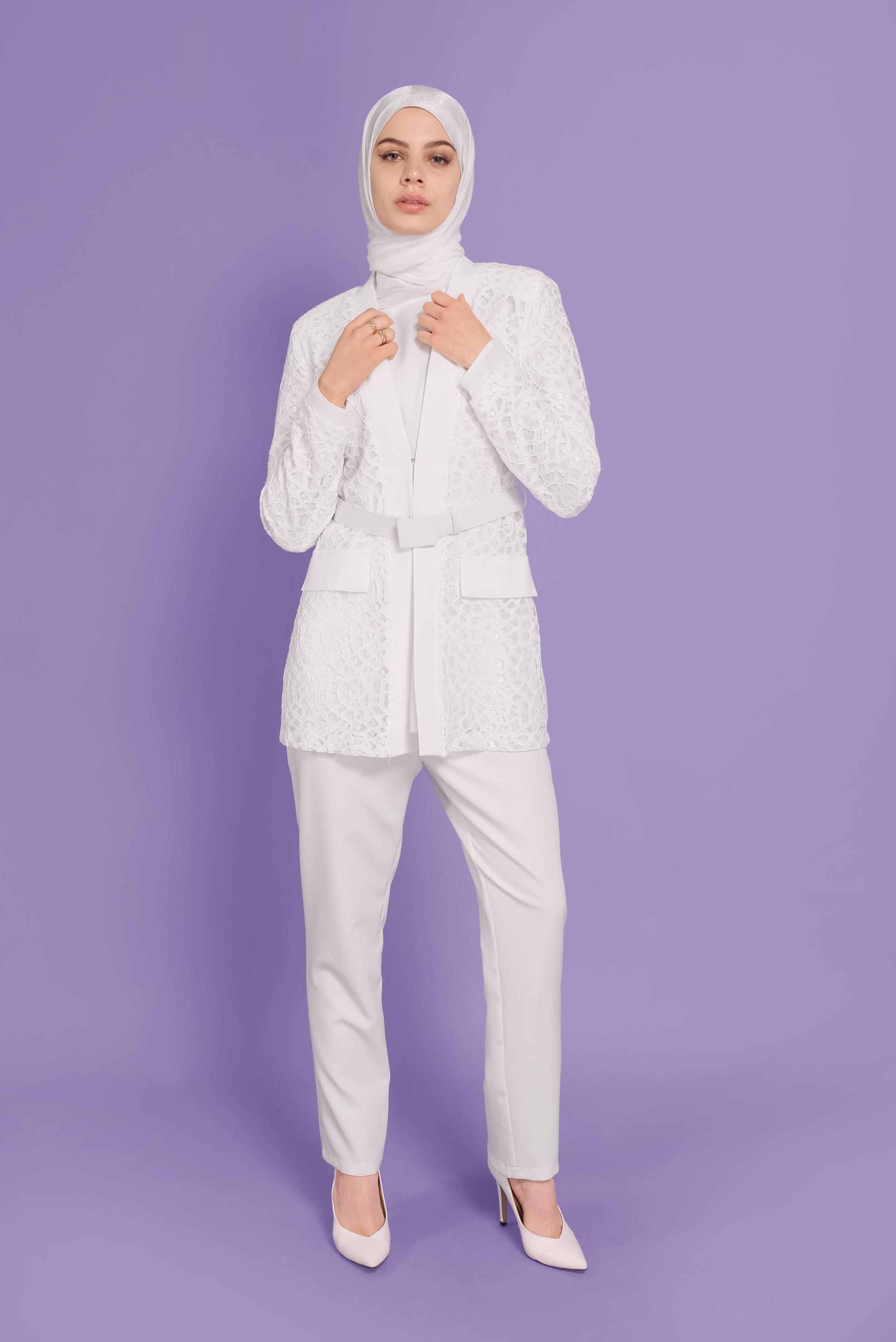 Tesettür giyim BEYAZ GÜPÜRLÜ İKİLİ CEKET 41470 