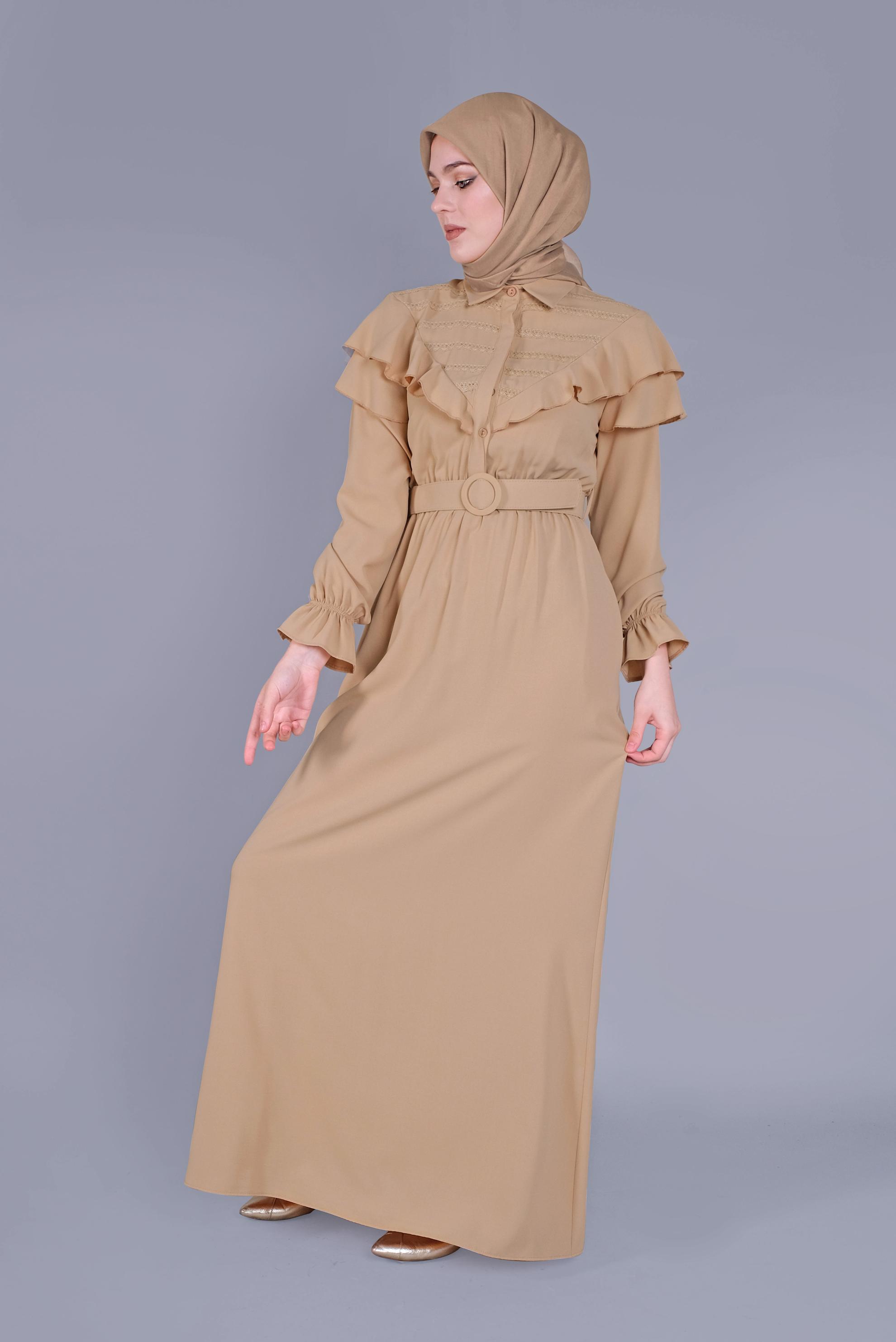 Tesettür giyim BEJ FIRFIRLI KEMERLİ ELBİSE 40816
