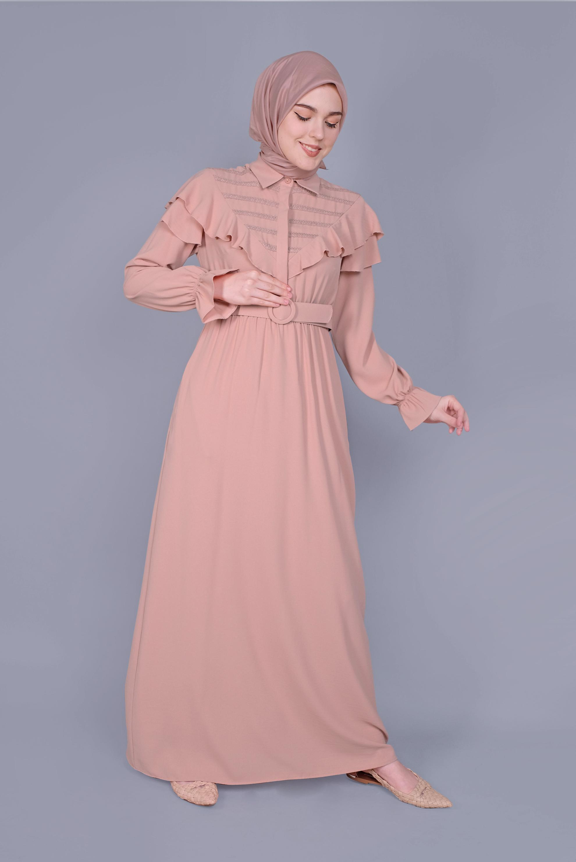 Tesettür giyim PUDRA FIRFIRLI KEMERLİ ELBİSE 40816