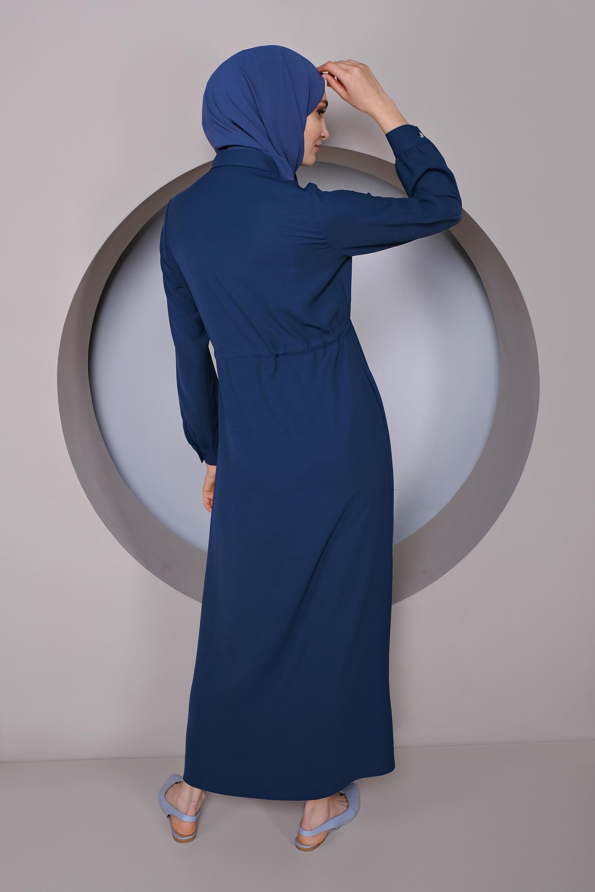 Tesettür giyim LACİVERT BELDEN BÜZGÜ BAĞCIKLI ELBİSE 41373