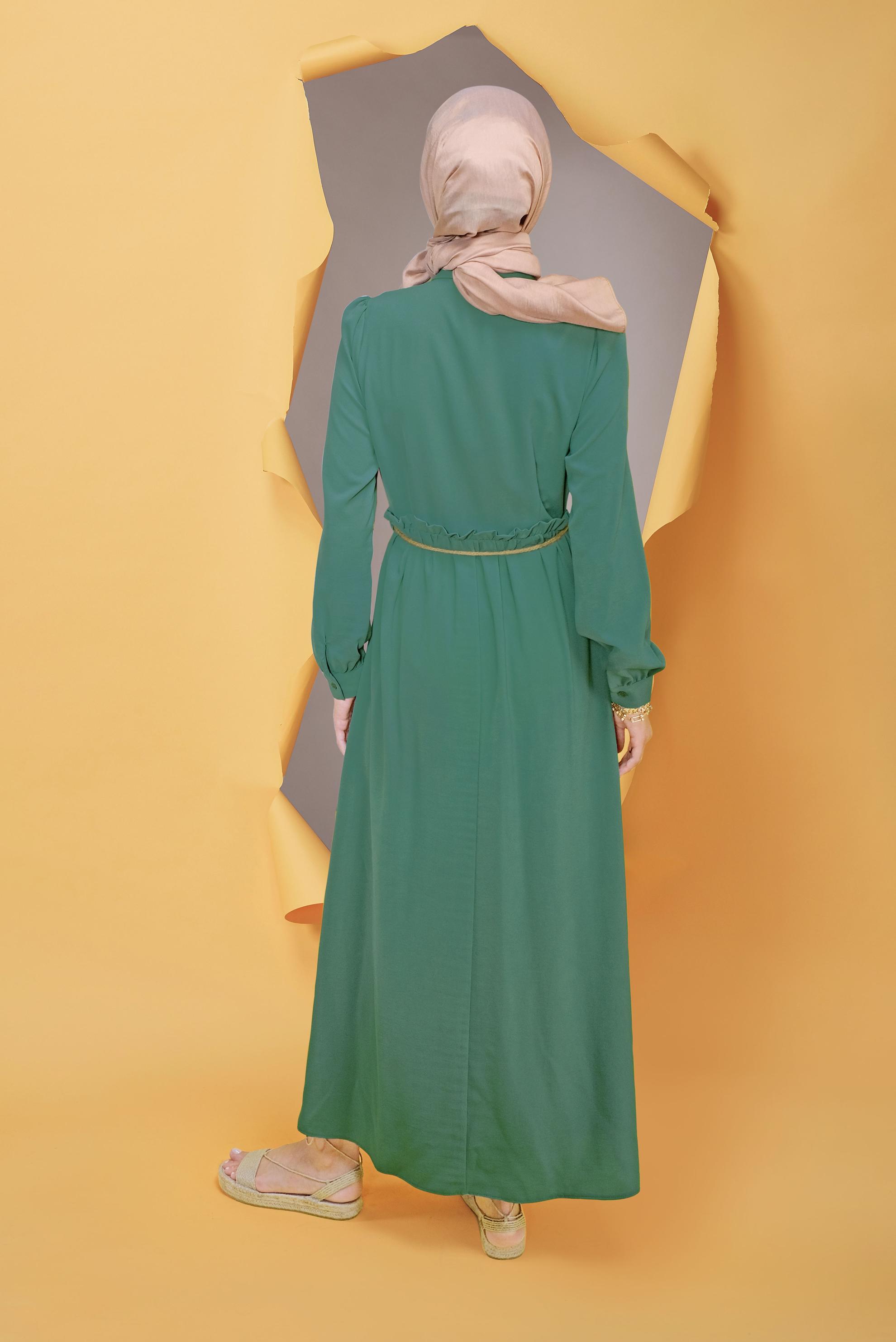 Tesettür giyim YEŞİL BEL KISMI BÜZGÜLÜ DÜĞMELİ ELBİSE 41383 