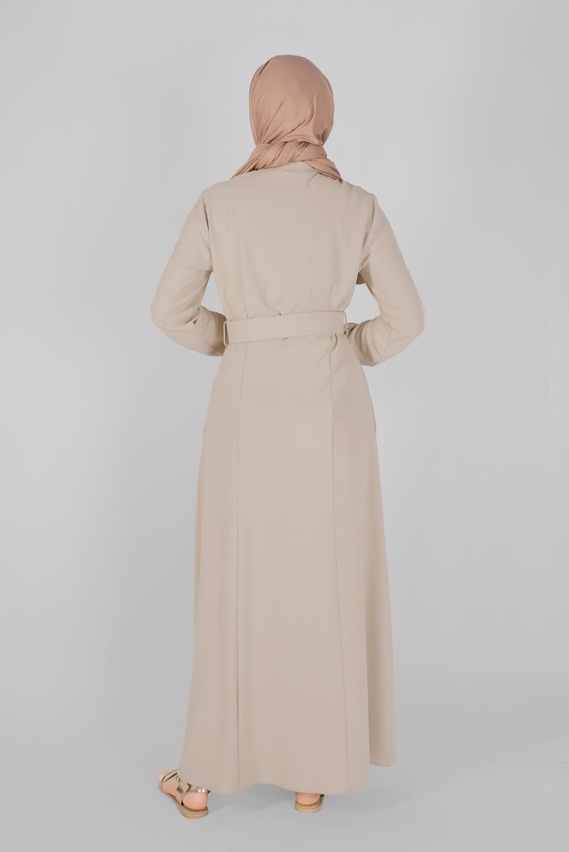 Tesettür giyim BEJ ÖNDEN DÜĞMELİ KEMERLİ ELBİSE 41384