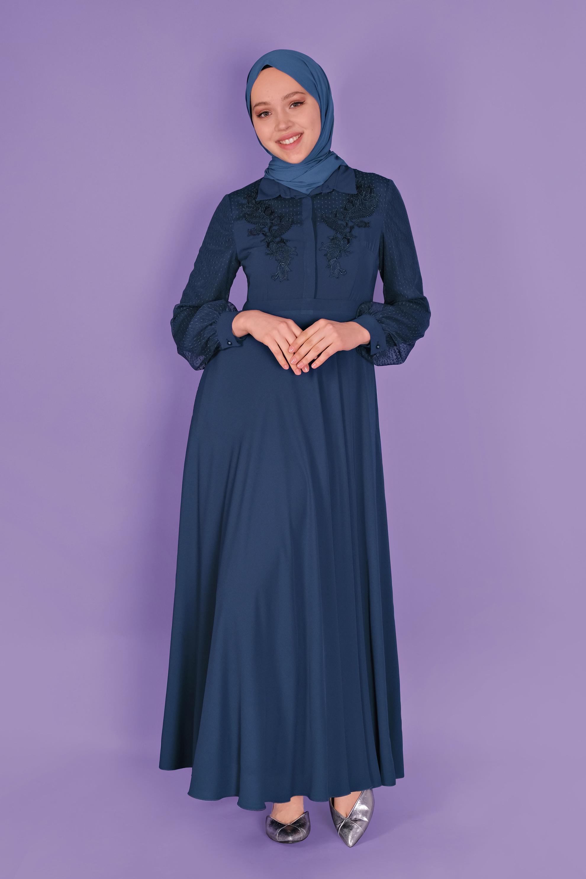 Tesettür giyim LACİVERT TÜL VE GÜPÜR DETAYLI ELBİSE 41404 