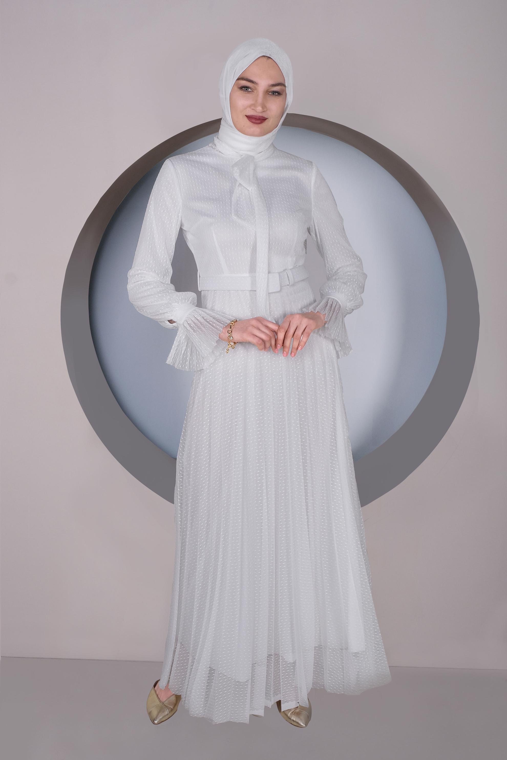 Tesettür giyim BEYAZ PİLİSELİ TÜL ELBİSE 41427