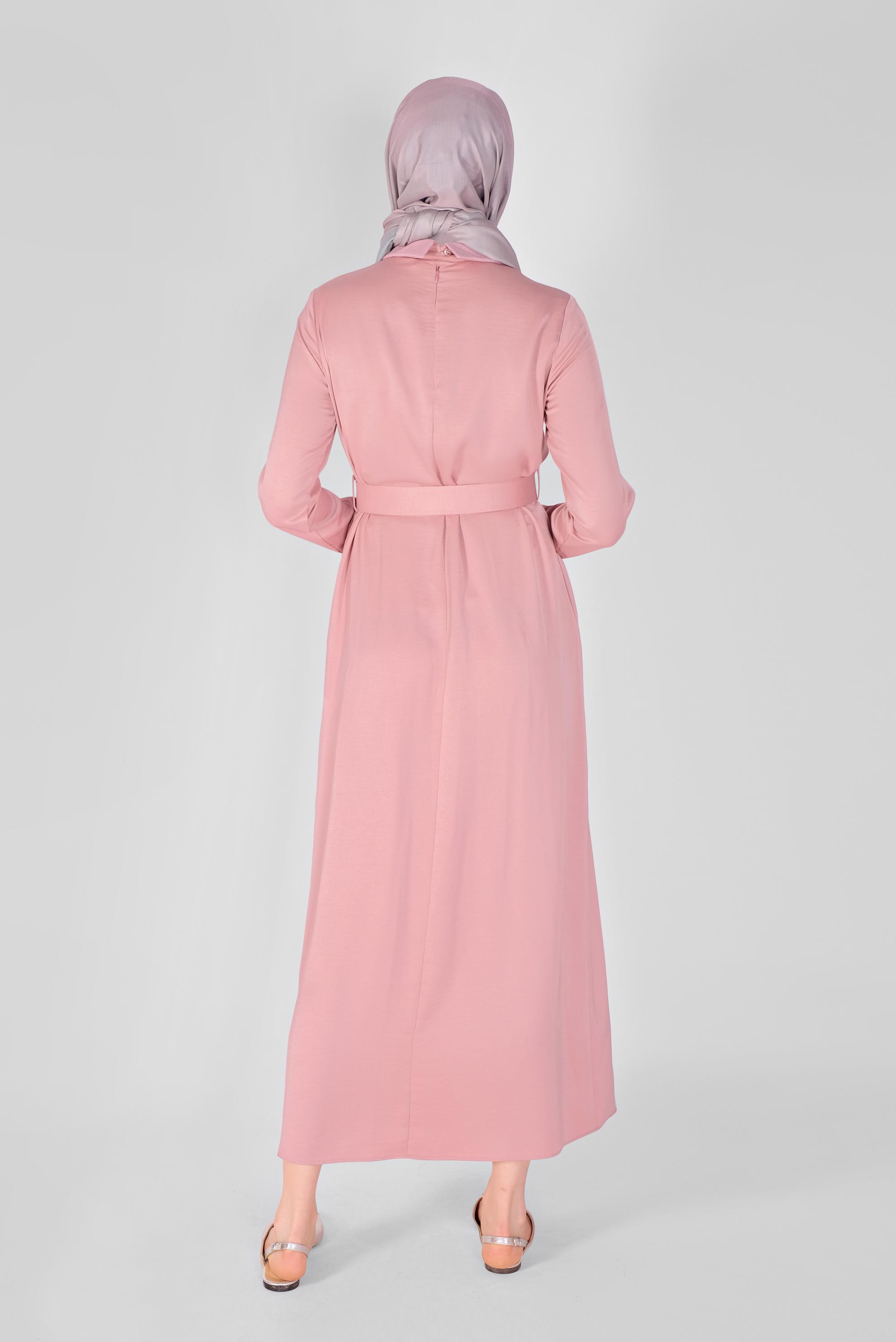Tesettür giyim PUDRA TAŞ DETAYLI FİLELİ KEMERLİ ELBİSE 41430 