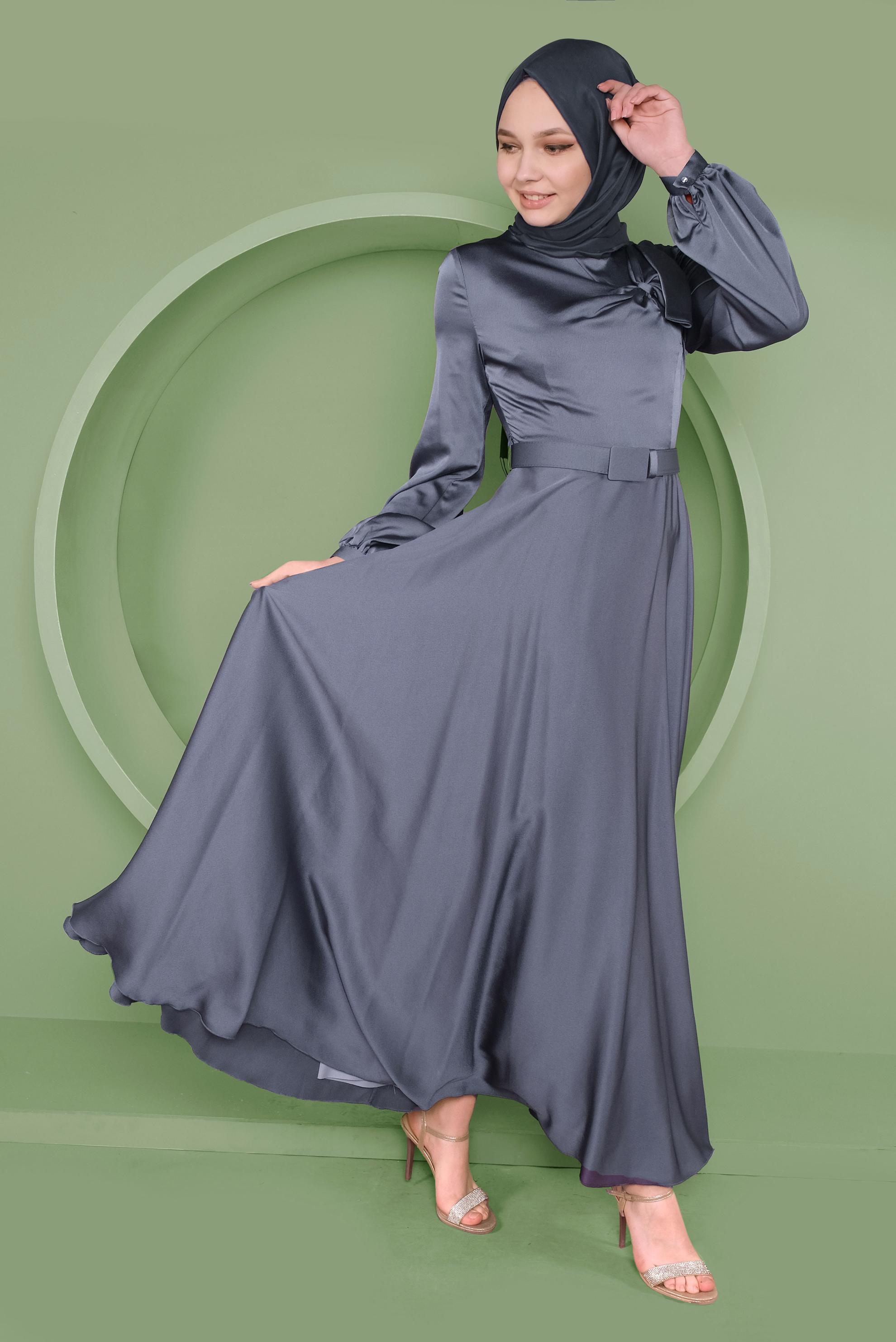 Tesettür giyim GRİ FİYONK DETAYLI SATEN ELBİSE 41454