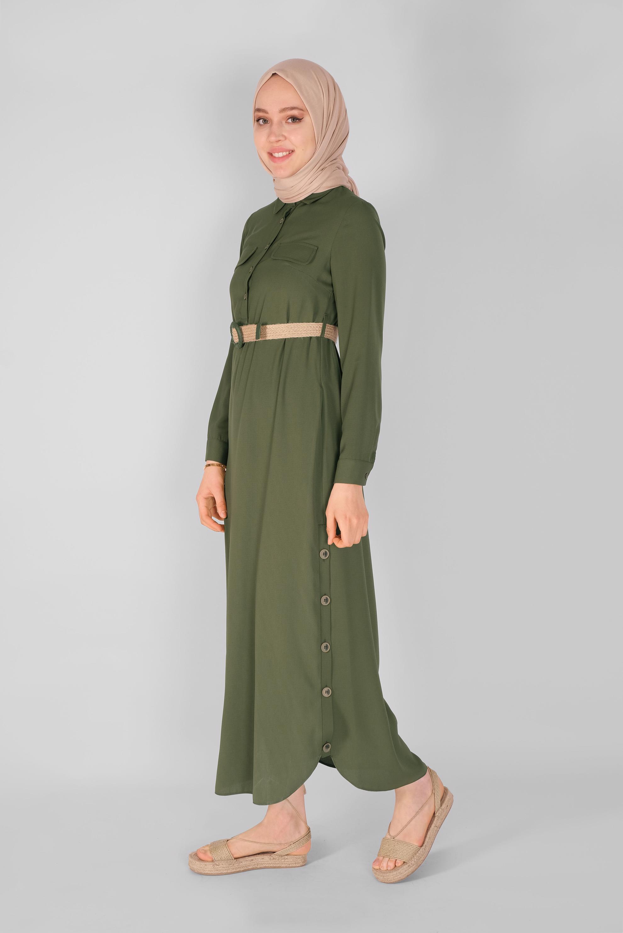 Tesettür giyim HAKİ DÜĞME DETAYLI HASIR KEMERLİ ELBİSE 41474 