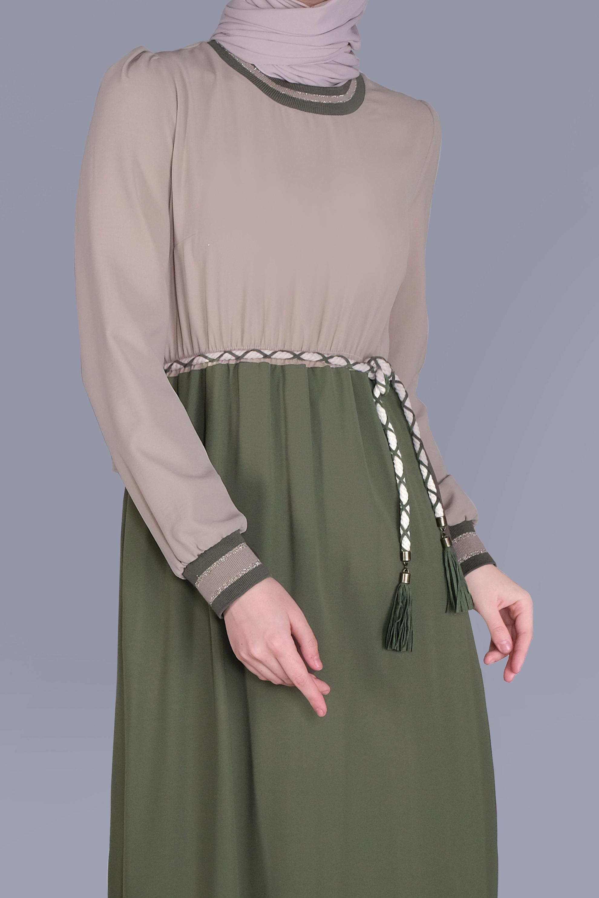 Tesettür giyim HAKİ BELİ BAĞCIKLI LASTİKLİ ELBİSE 41475 