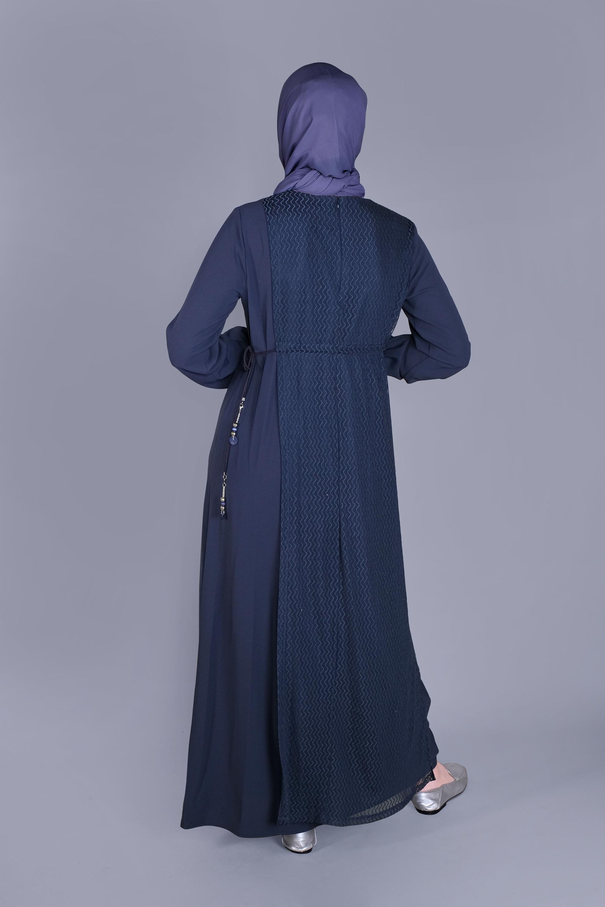 Tesettür giyim LACİVERT DESENLİ TÜL DETAYLI BAĞCIKLI ELBİSE 41500