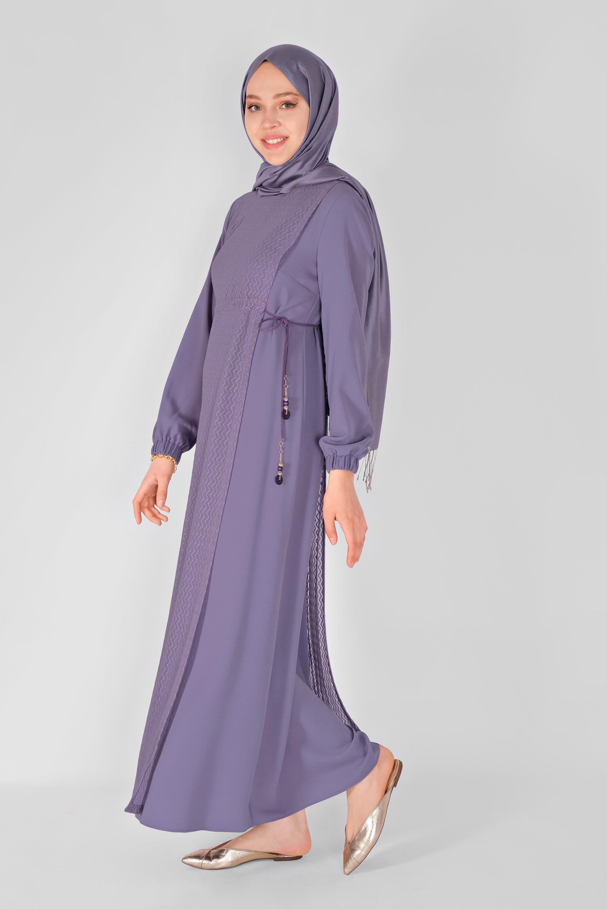 Tesettür giyim MOR DESENLİ TÜL DETAYLI BAĞCIKLI ELBİSE 41500