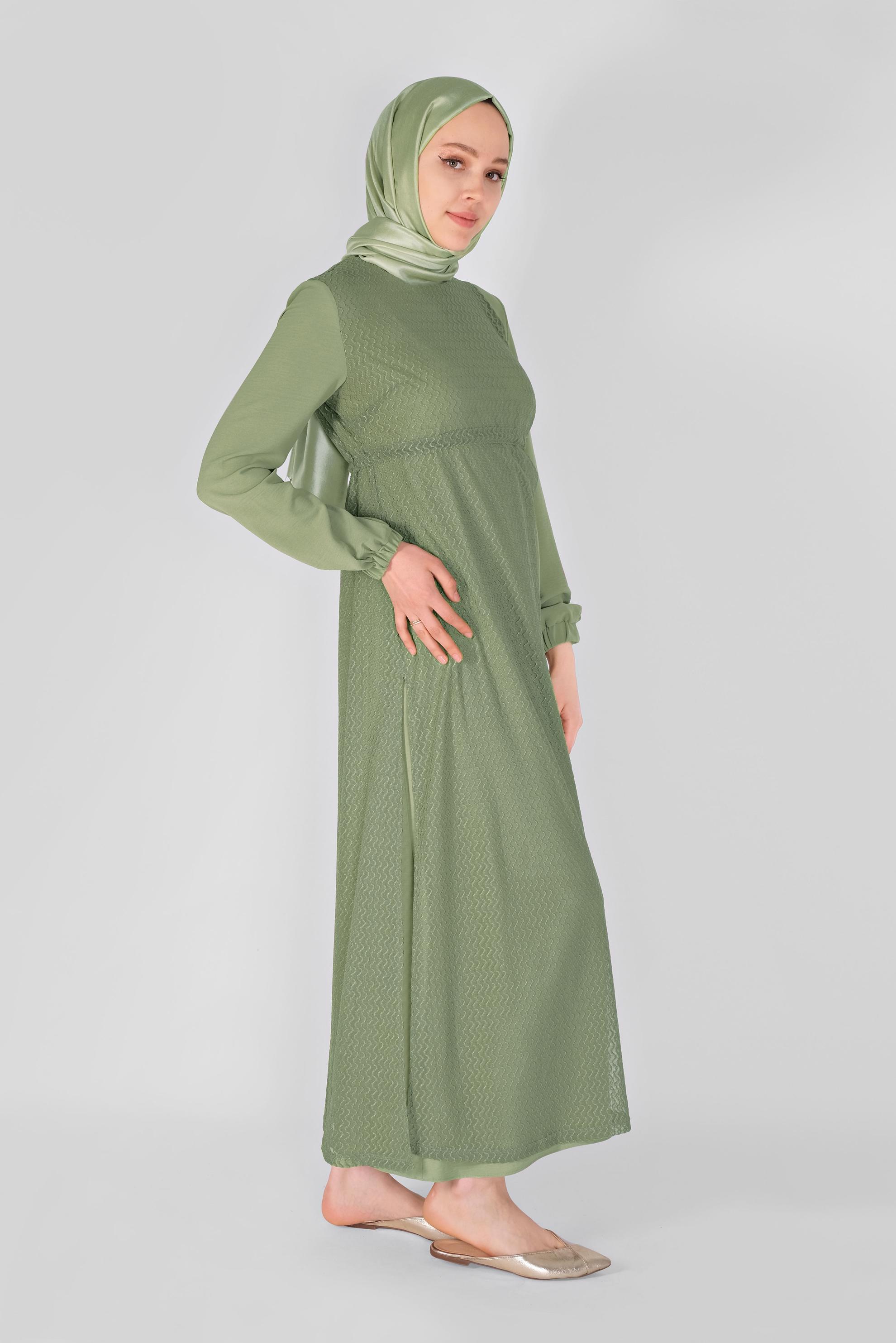 Tesettür giyim YEŞİL DESENLİ TÜL DETAYLI BAĞCIKLI ELBİSE 41500