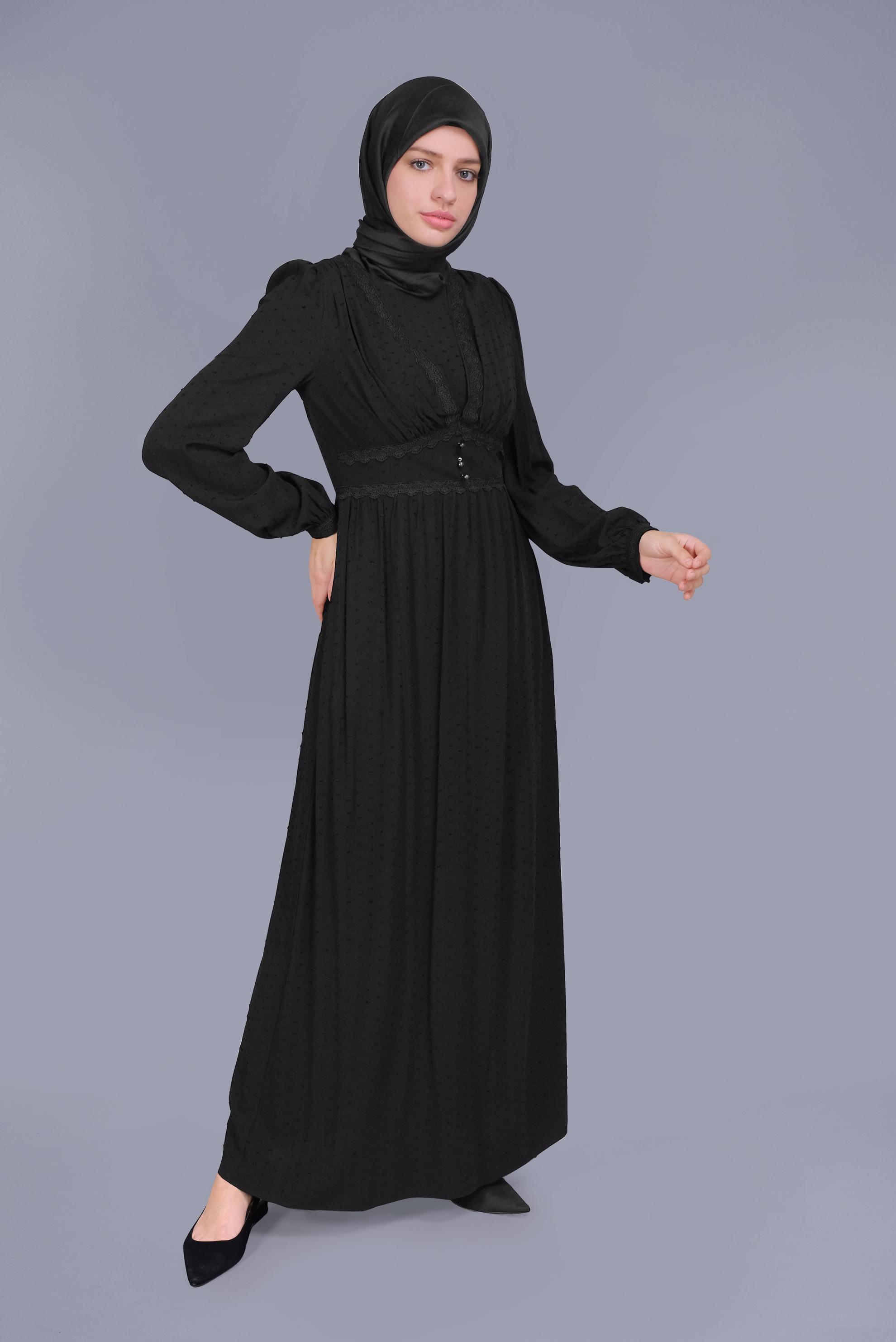 Tesettür giyim SİYAH DANTEL DETAYLI VİSKON ELBİSE 41509