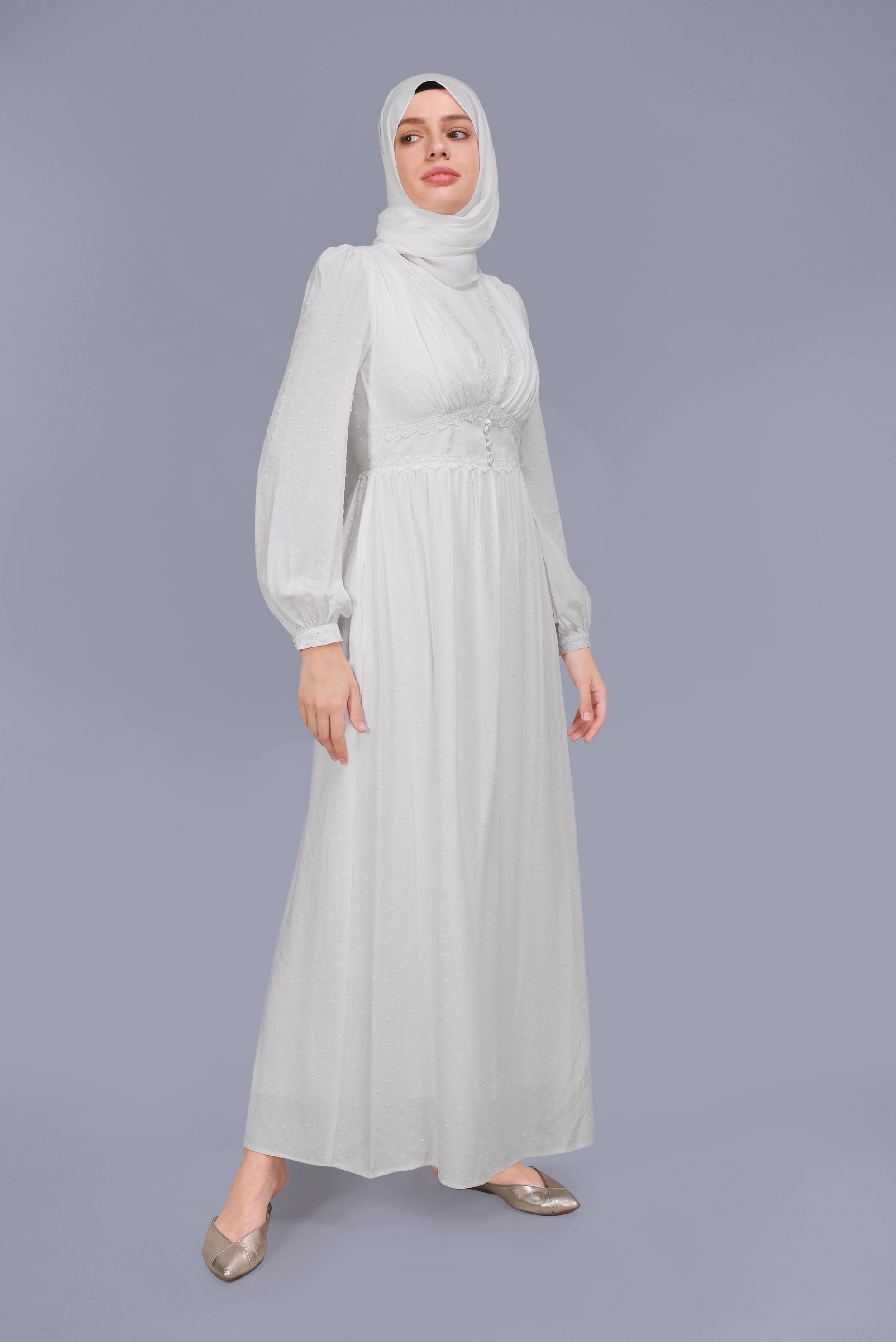 Tesettür giyim BEYAZ DANTEL DETAYLI VİSKON ELBİSE 41509