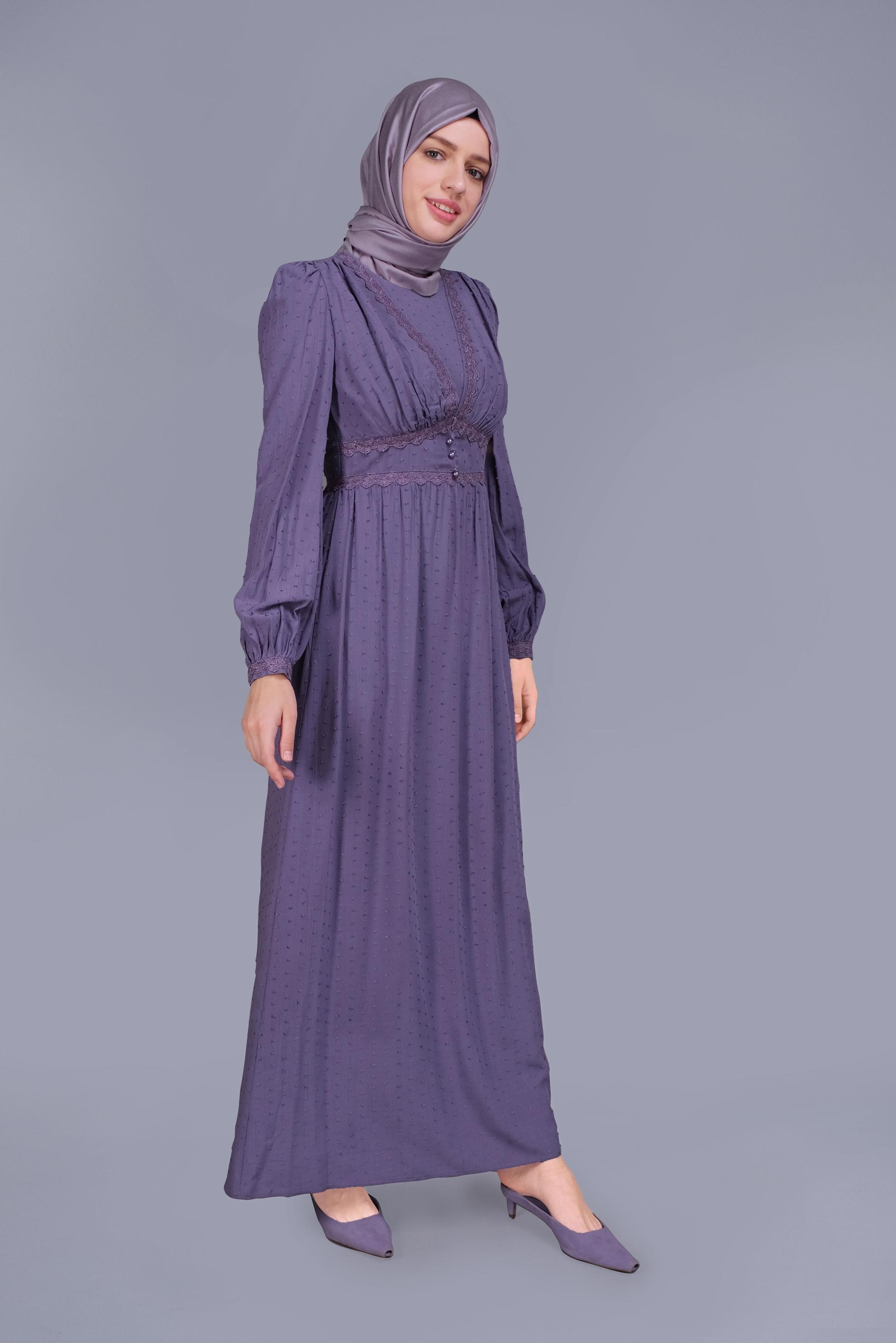 Tesettür giyim MOR DANTEL DETAYLI VİSKON ELBİSE 41509